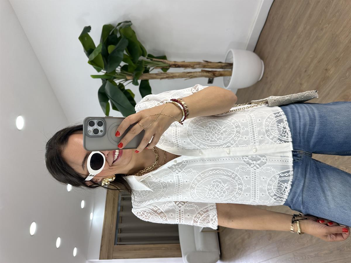 Dantel Detaylı Kısa Kollu Gömlek