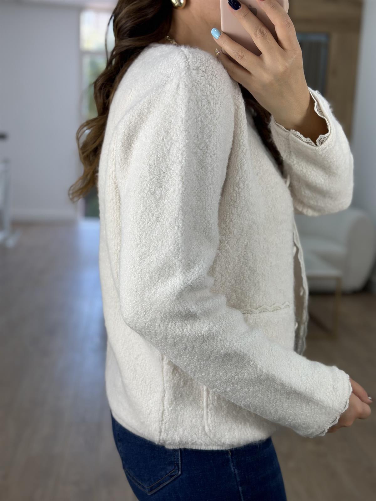 Dantel Detaylı Önden Cepli Buklet Hırka-Ekru