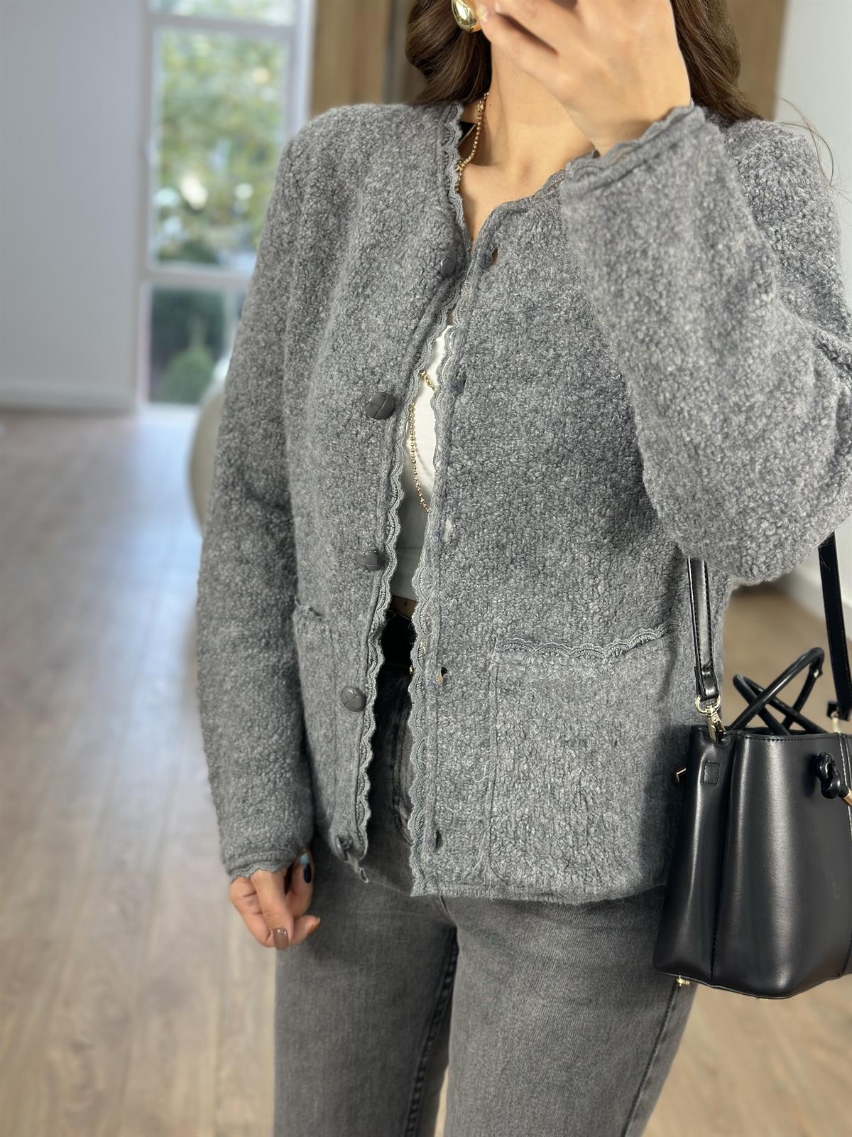 Dantel Detaylı Önden Cepli Buklet Hırka-Gri