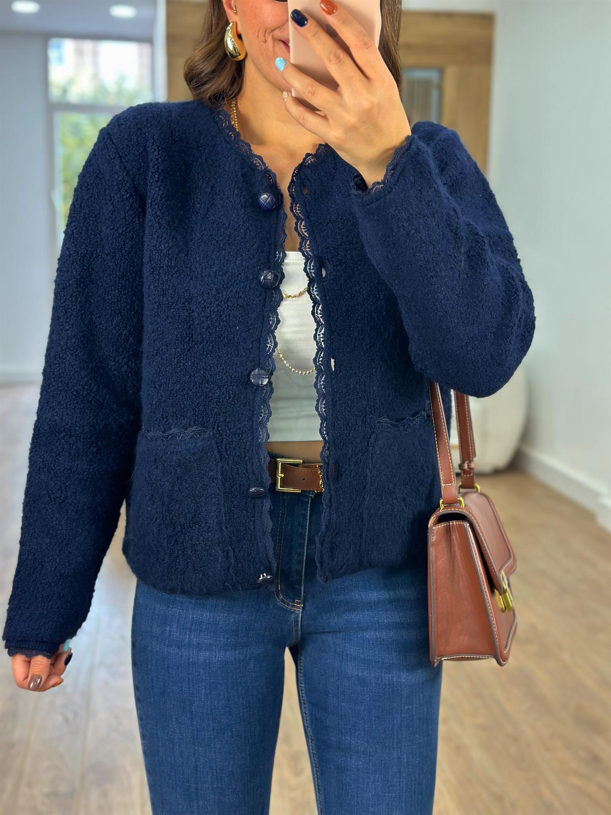 Dantel Detaylı Önden Cepli Buklet Hırka-Lacivert