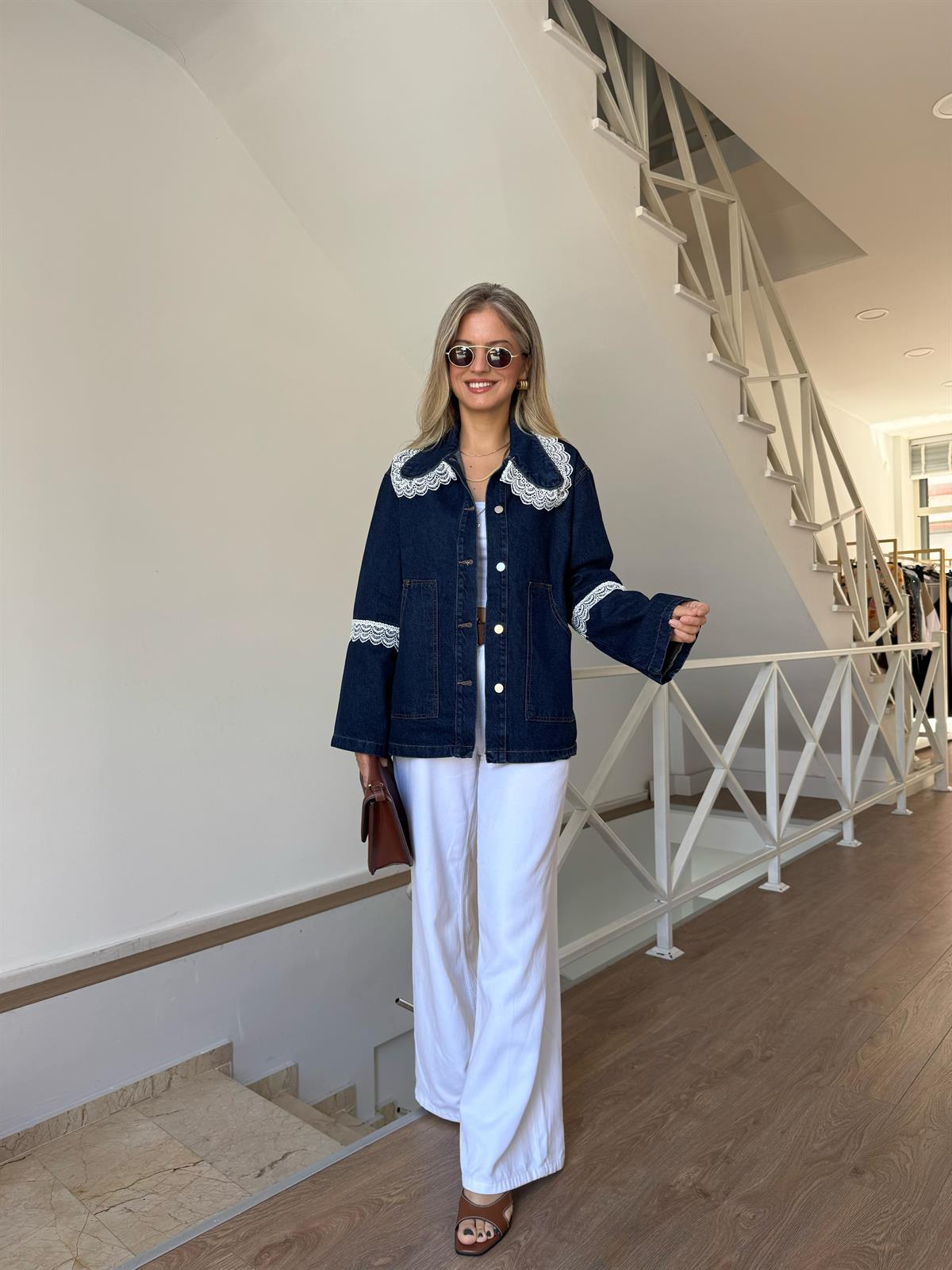 Dantel Detaylı Oversize Denim Ceket 