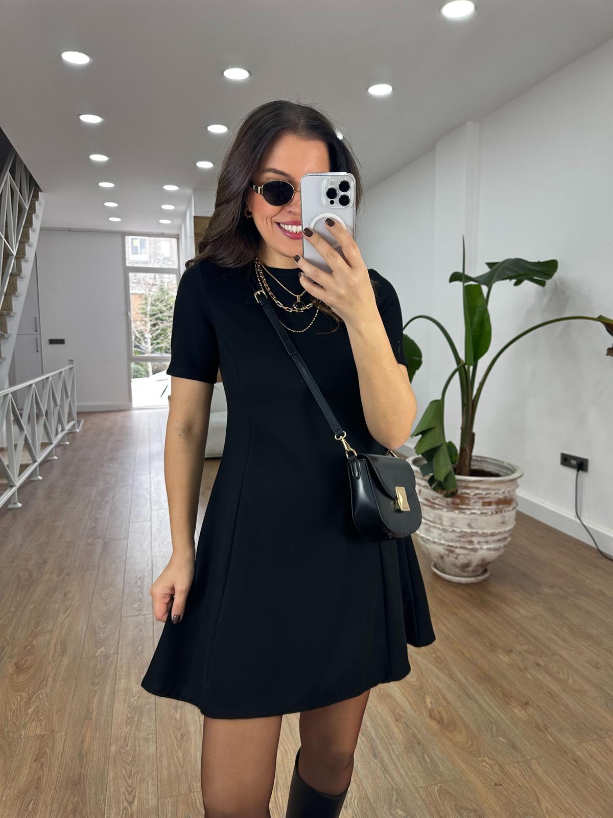 Dekoratif Bisiklet Yaka Mini Elbise - Siyah