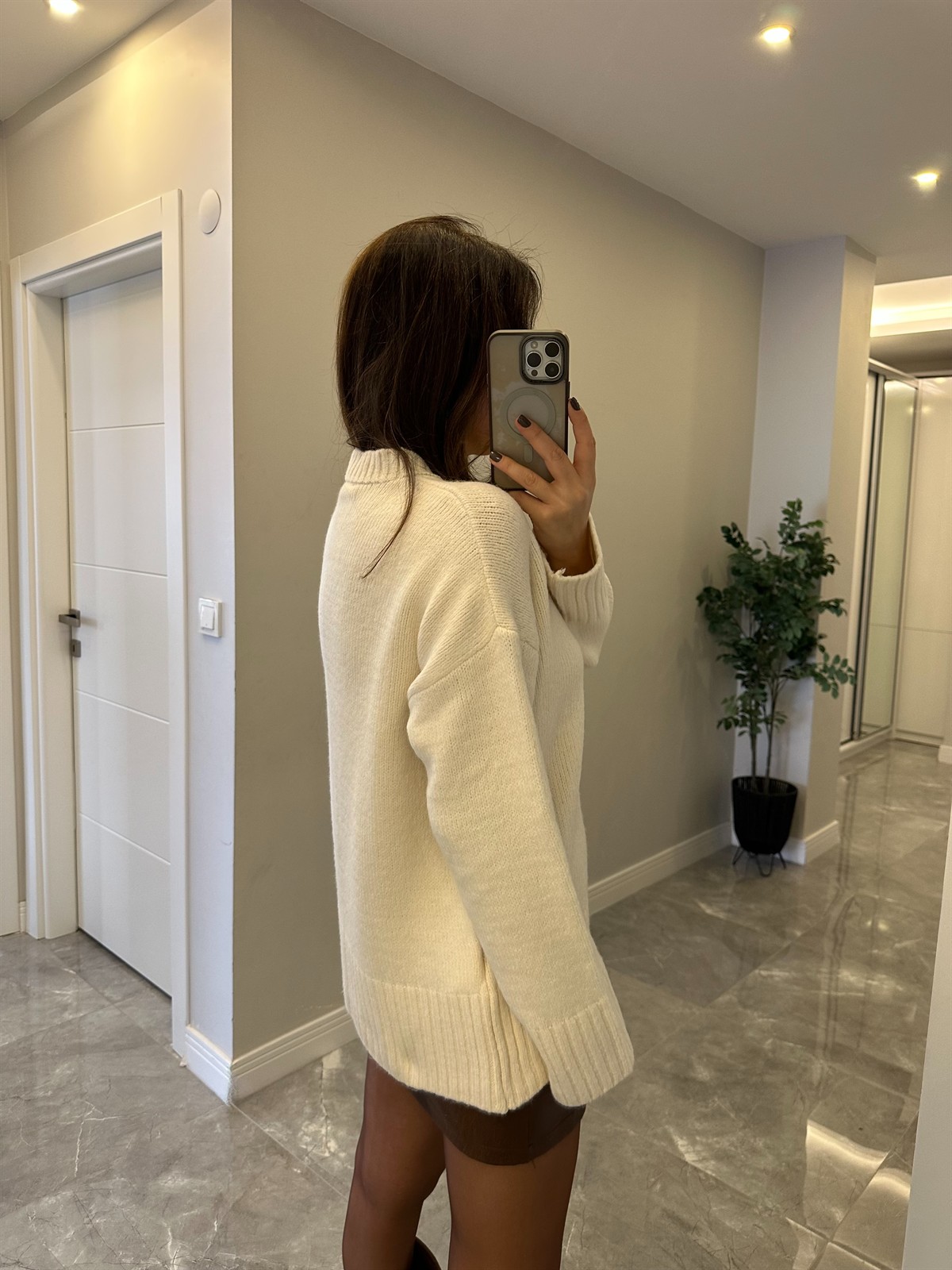 Dekoratif Detaylı Basic Triko Kazak - Krem