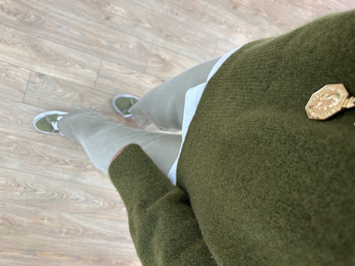 Dekoratif V Yaka Yumoş Kazak - Haki