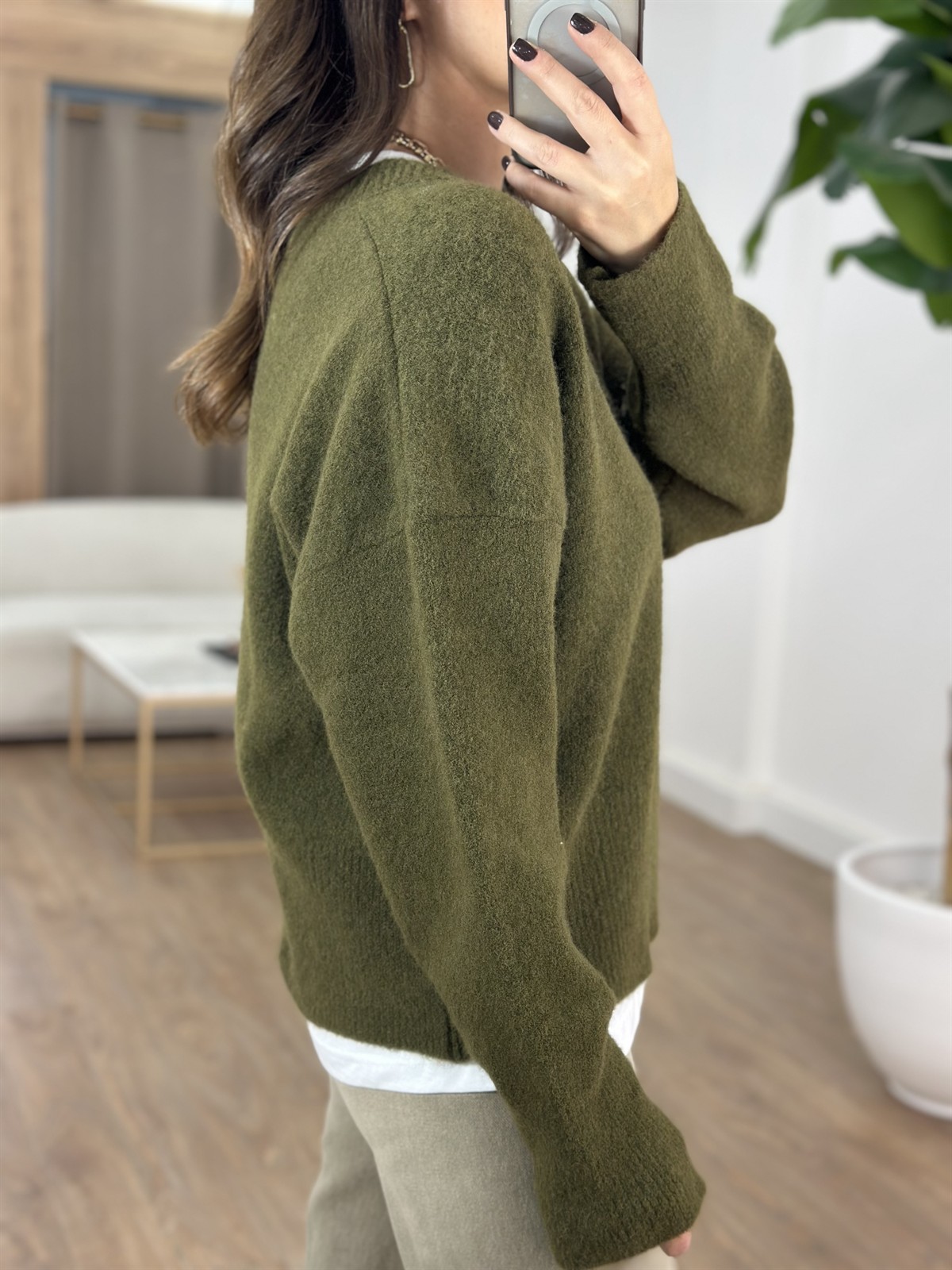 Dekoratif V Yaka Yumoş Kazak - Haki