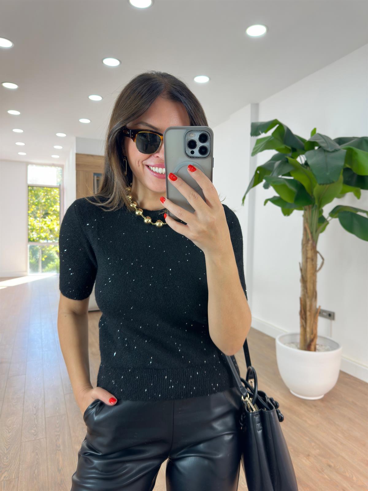 Dekoratif Yaka Simli Kısa Kollu Triko - Siyah