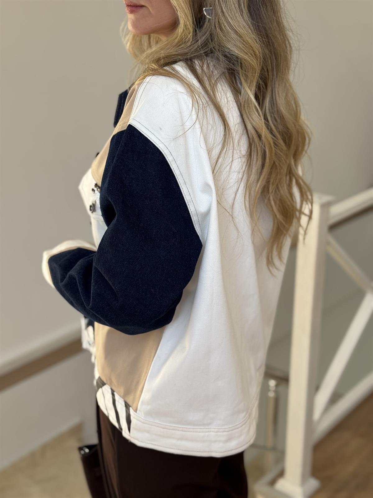 Denim Garnili El İşlemeli Ceket 