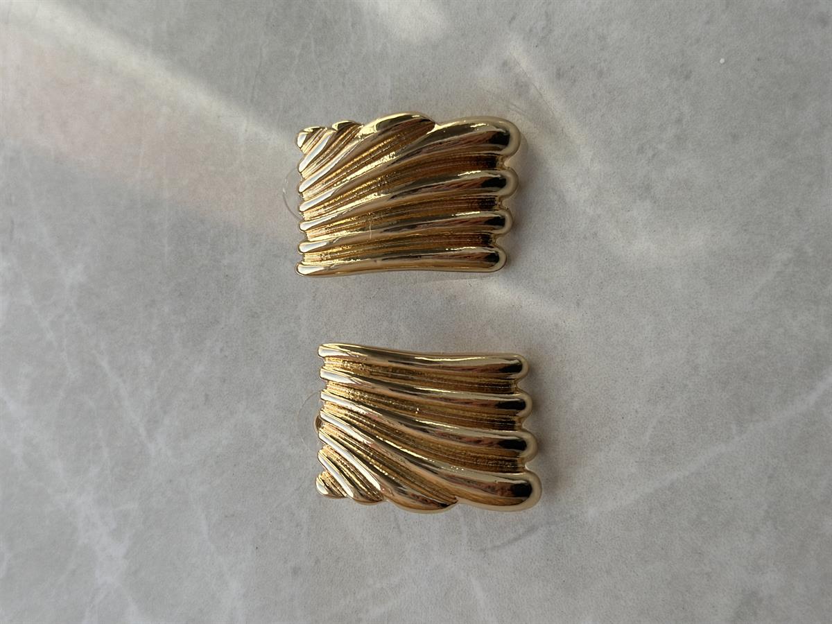 Deniz Kabuğu Tasarım Kare Plaka Gold Küpe