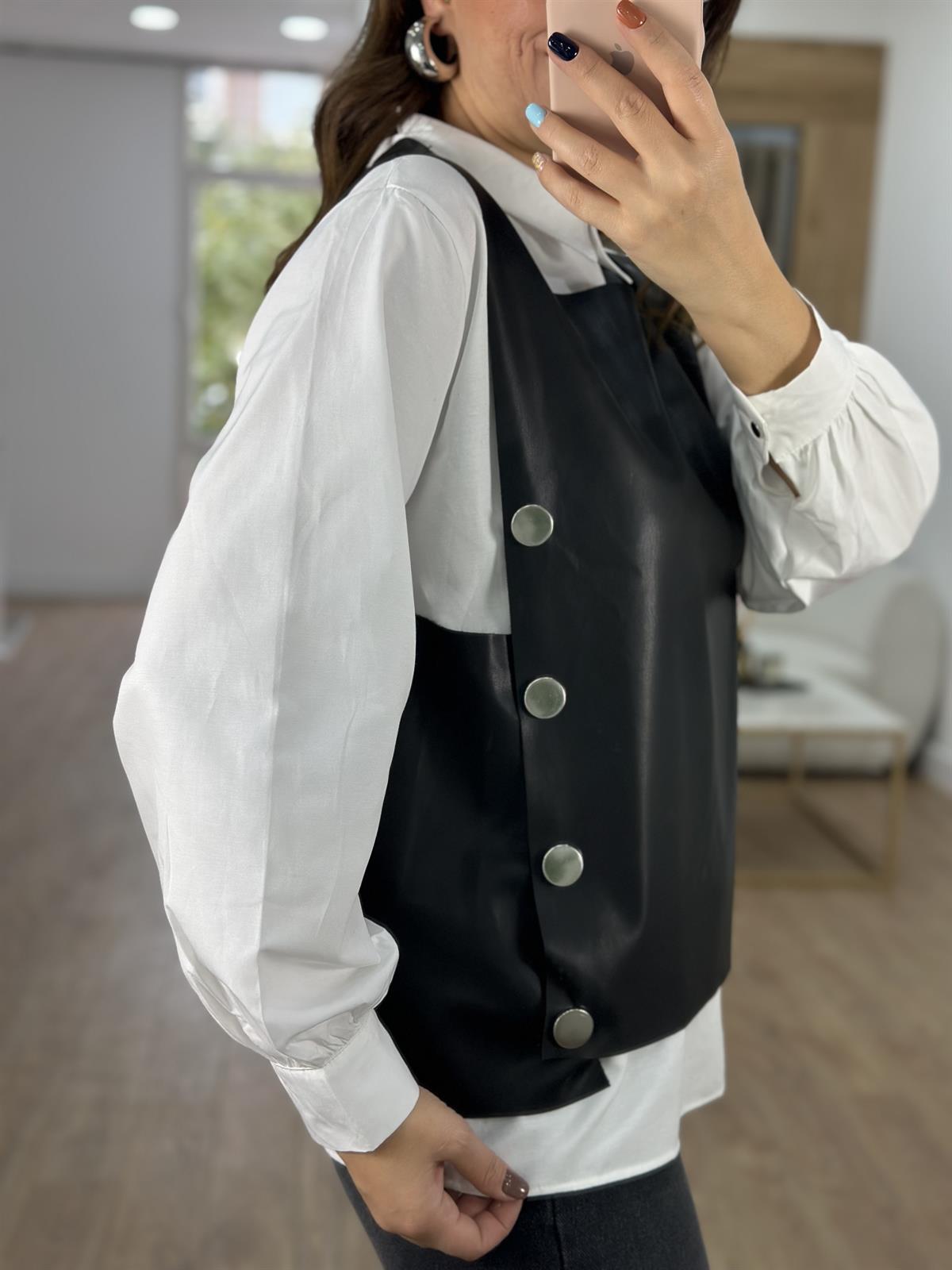 Deri Yelekli Tasarım Gömlek