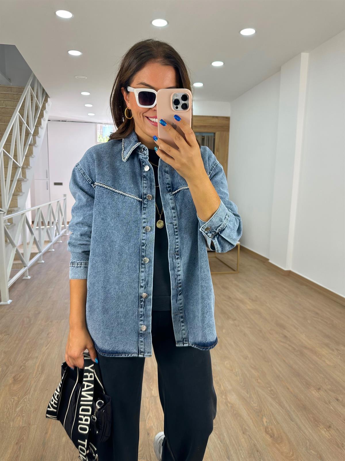 Desen Baskılı Taşlı Jean Ceket