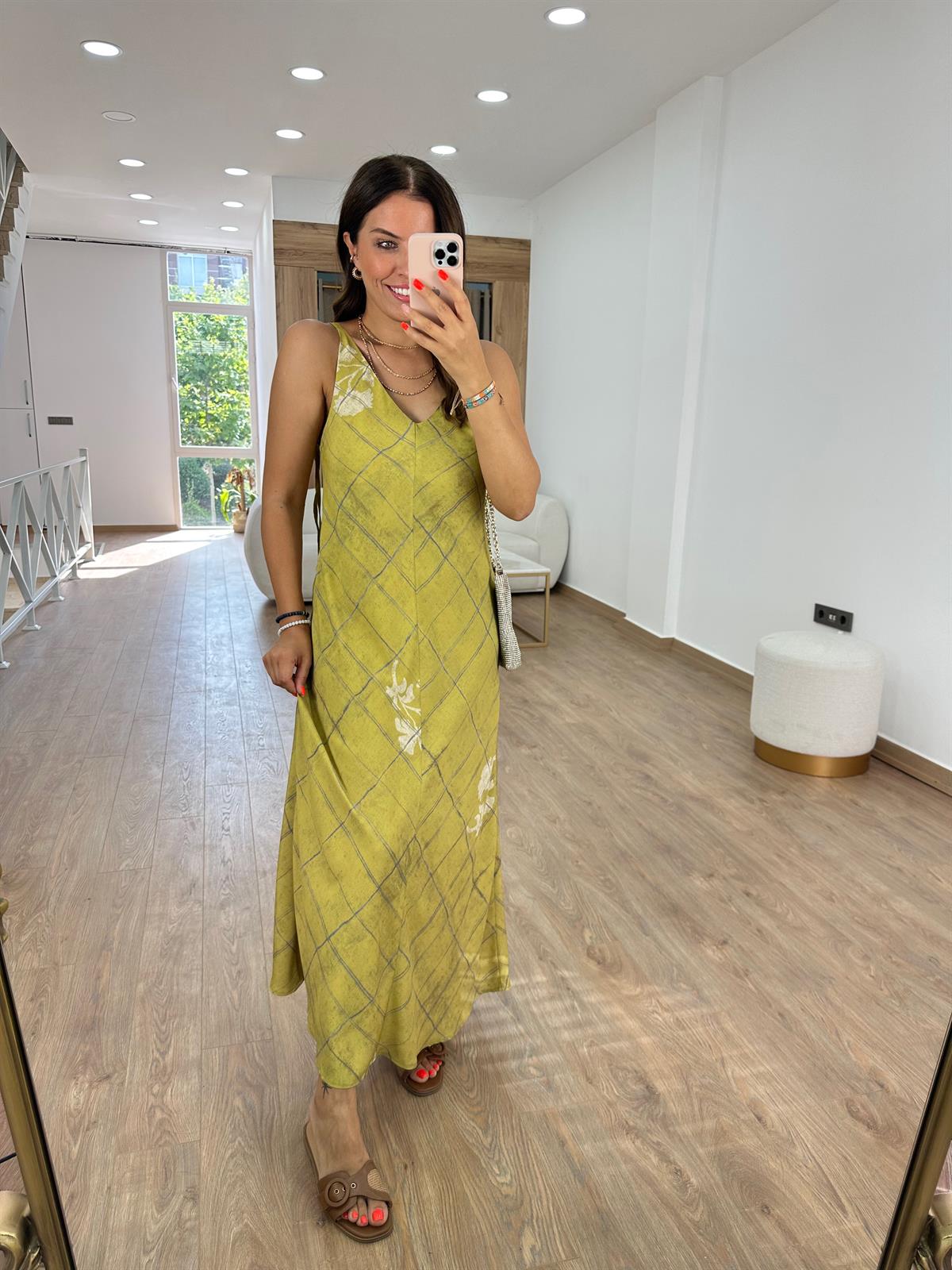 Desenli Yeşil Elbise