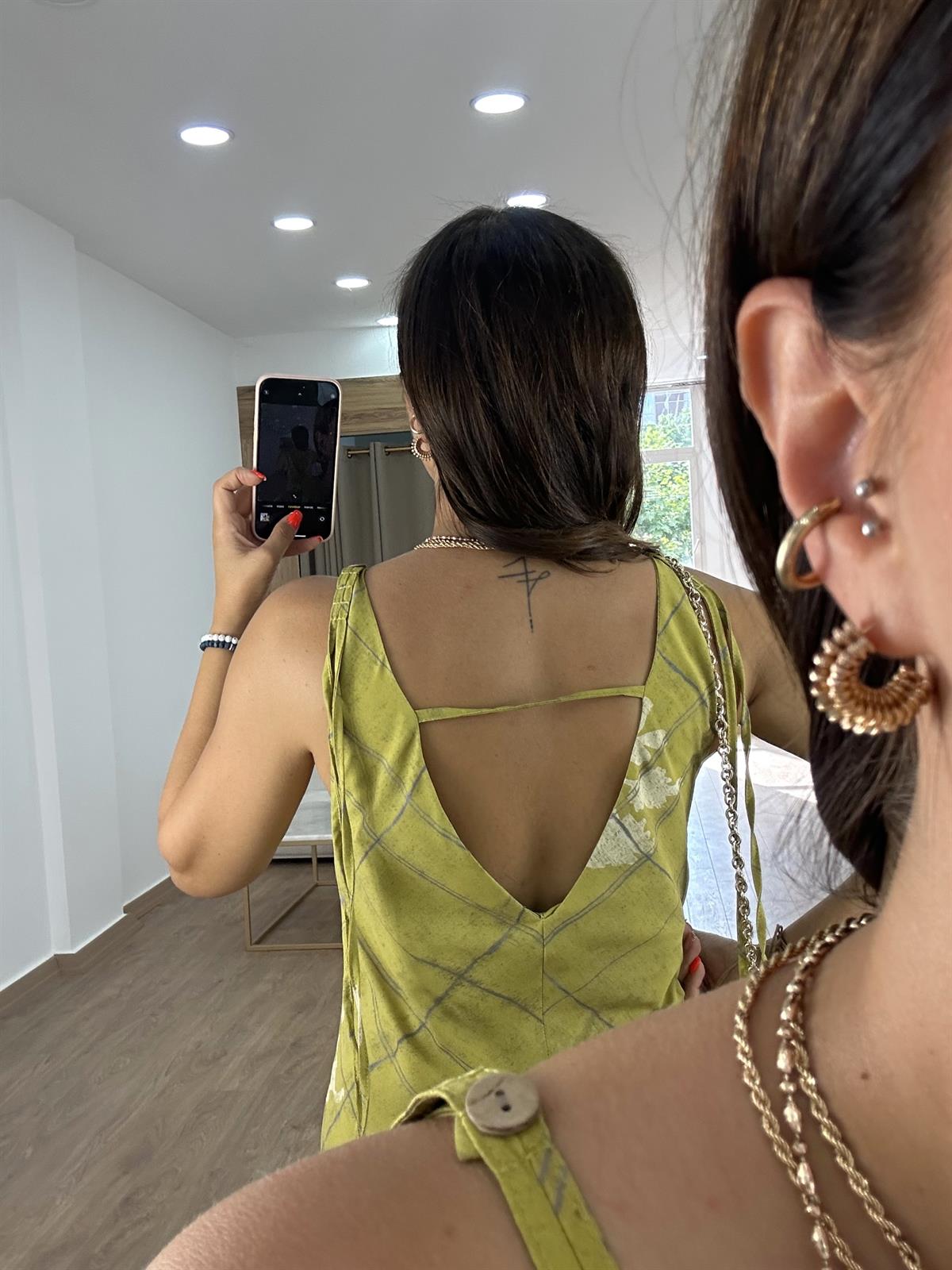 Desenli Yeşil Elbise