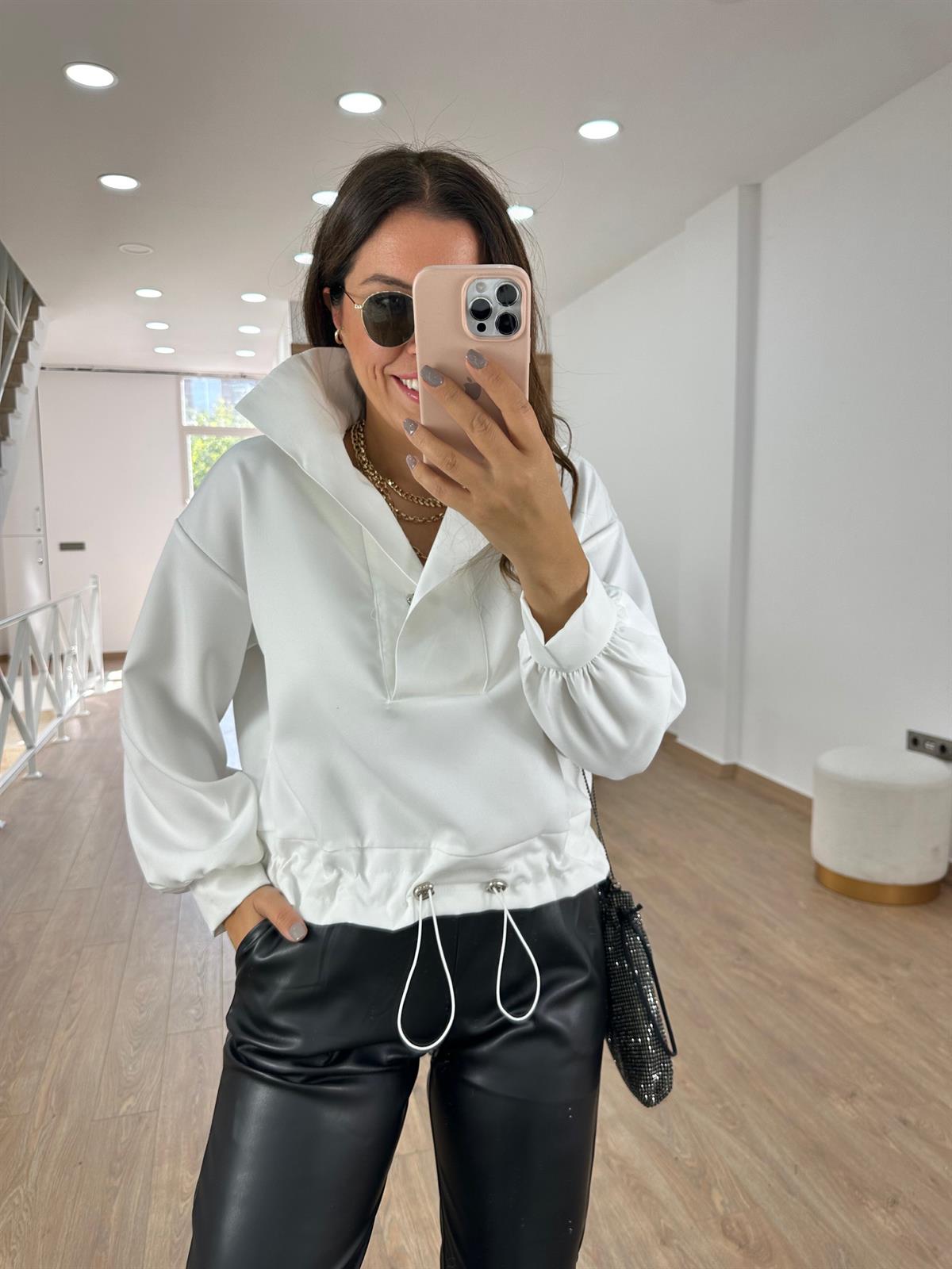 Dik Yaka Beli Lastikli Sweat - Beyaz