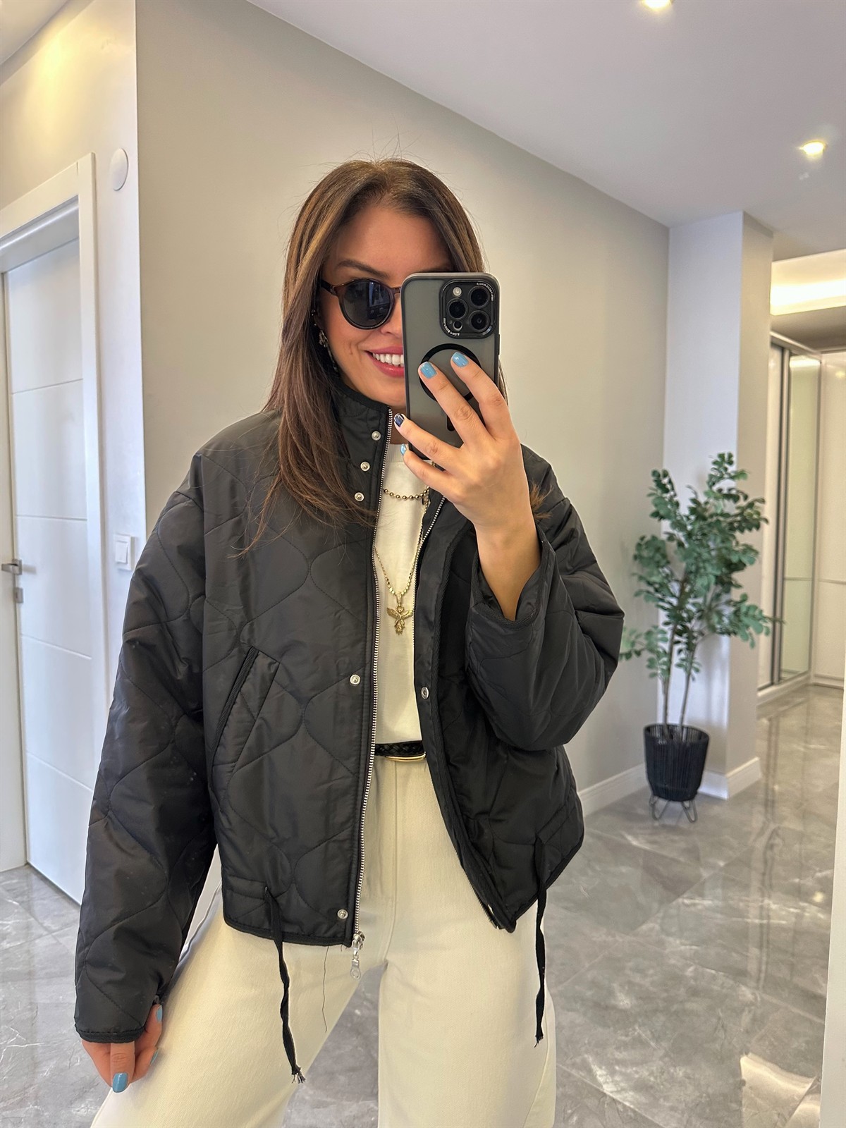 Dik Yaka Kapitone Mont - Siyah