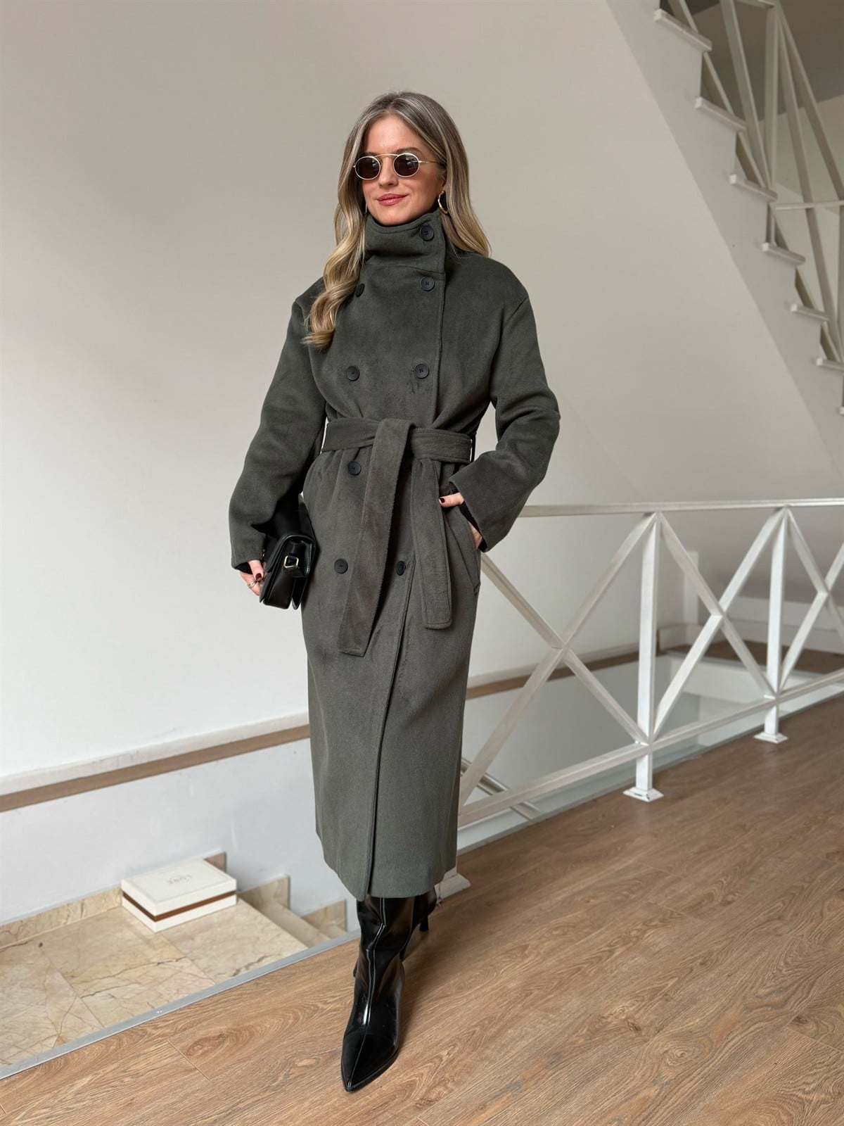 Dik Yaka Kemerli Uzun Kaşe Kaban - Yeşil