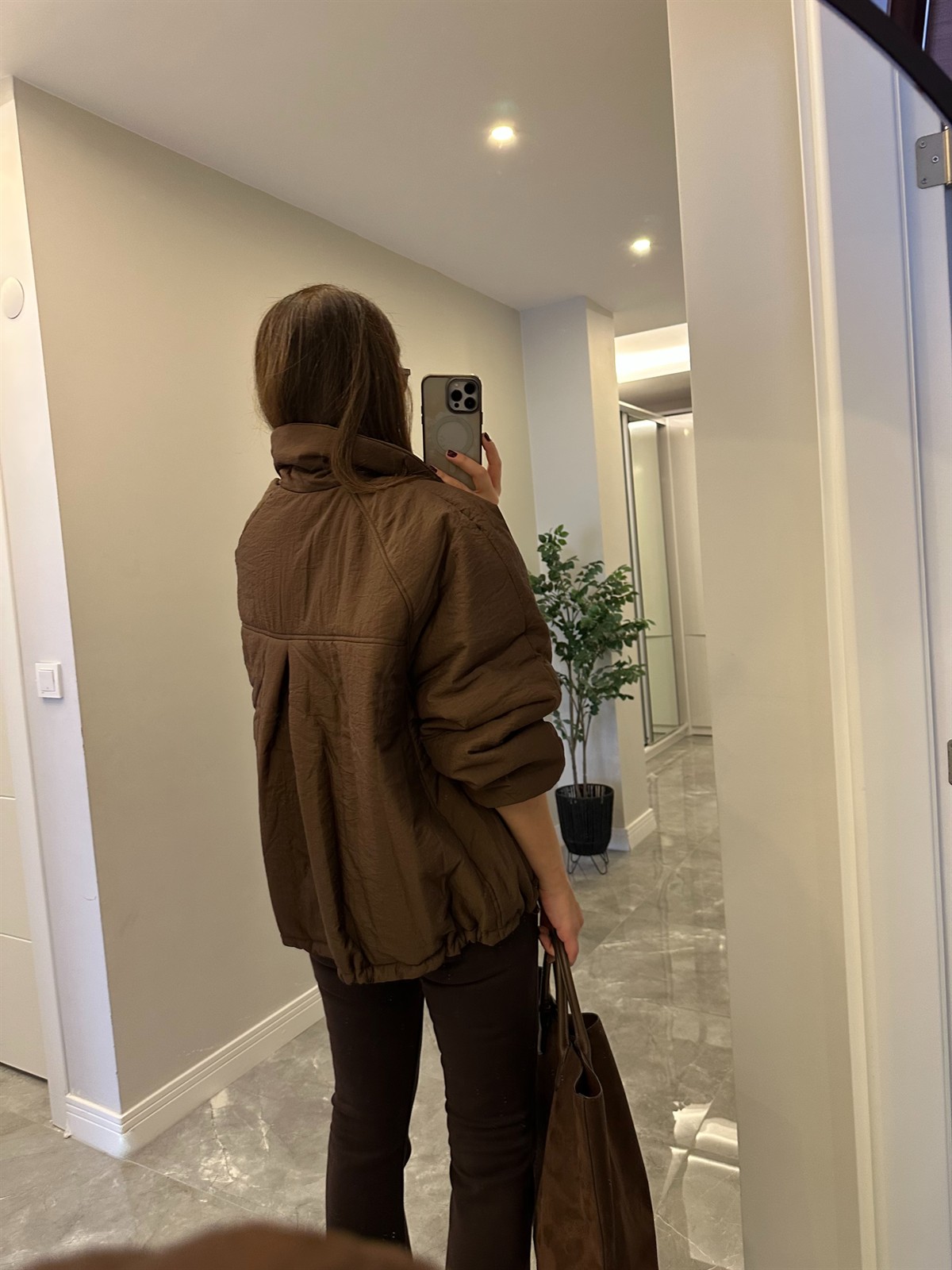 Dik Yaka Şişme Mont - Kahverengi