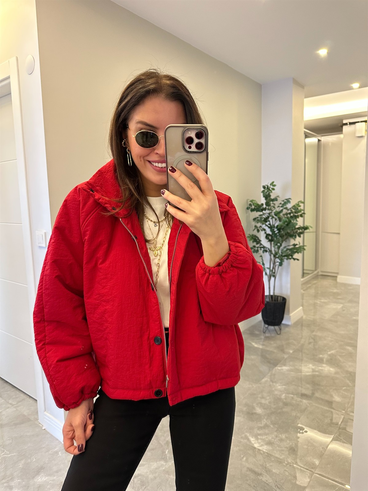 Dik Yaka Şişme Mont - Kırmızı