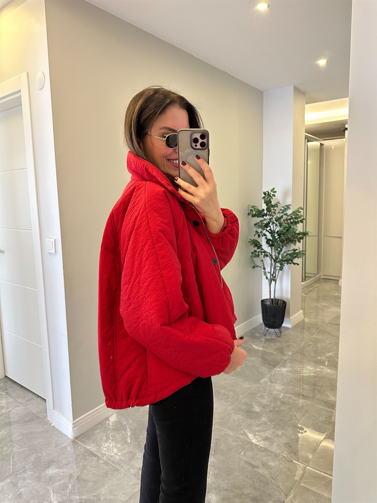 Dik Yaka Şişme Mont - Kırmızı