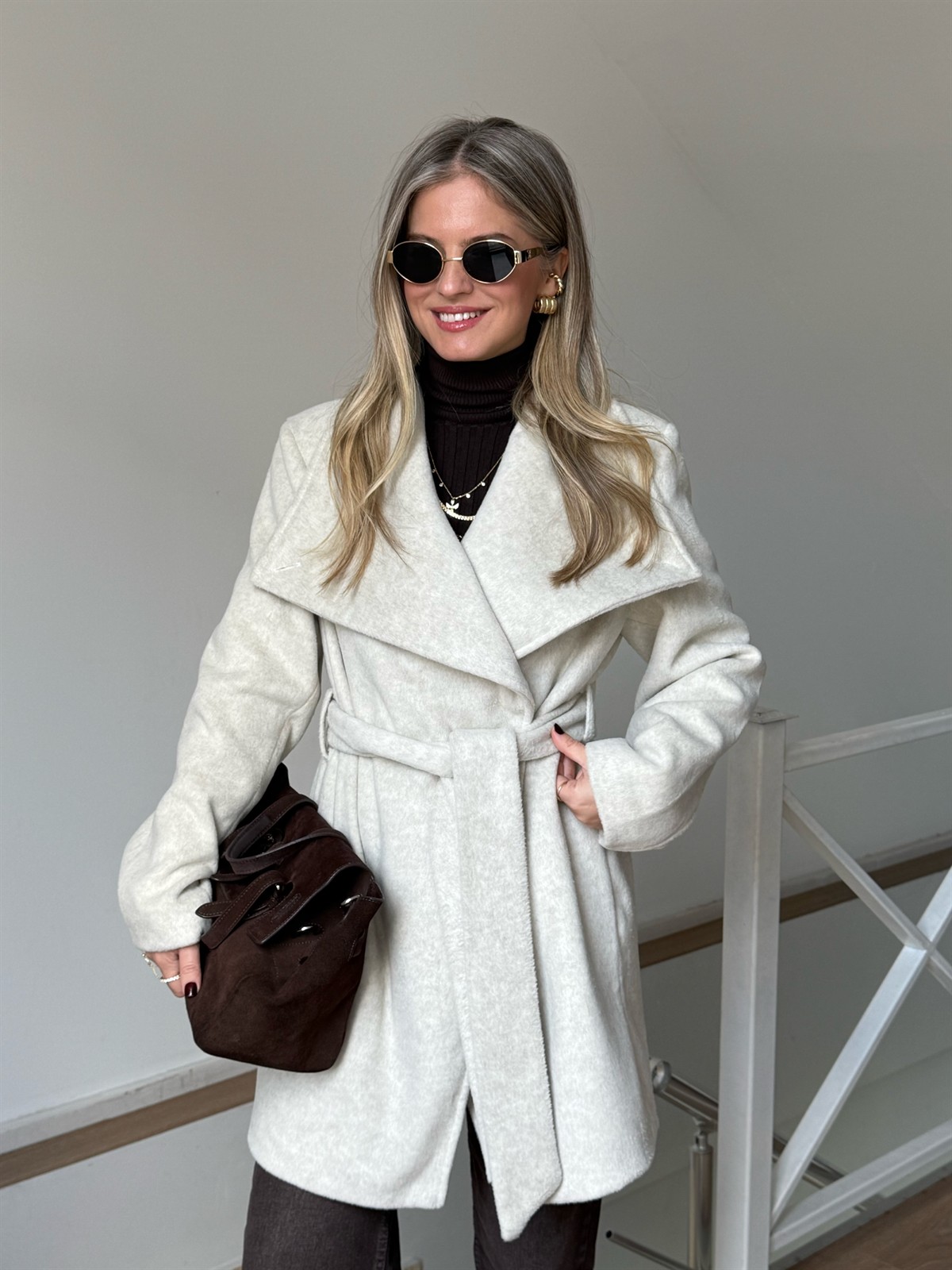 Dik Yaka Yünlü Kısa Kaban - Taş