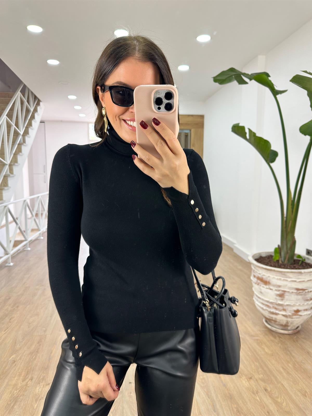 Dilvin Balıkçı Yaka Kolu Droplu Kazak-Siyah