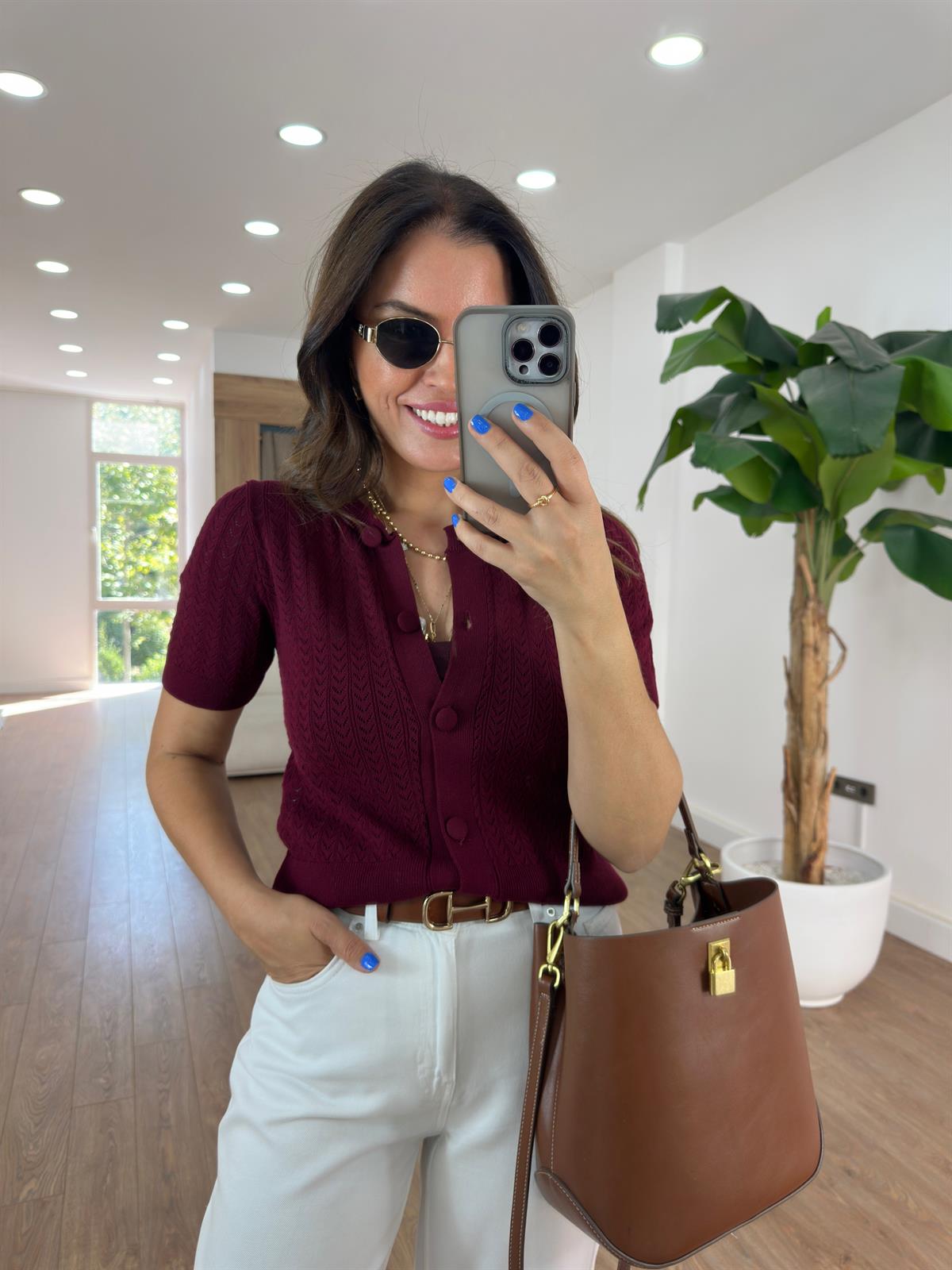 Dilvin Bisiklet Yaka Ajurlu Düğmeli Triko Hırka - Bordo