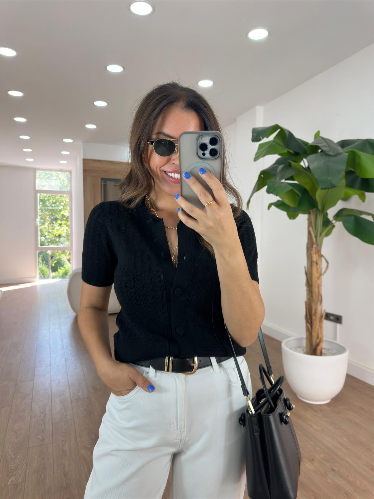 Dilvin Bisiklet Yaka Ajurlu Düğmeli Triko Hırka - Siyah