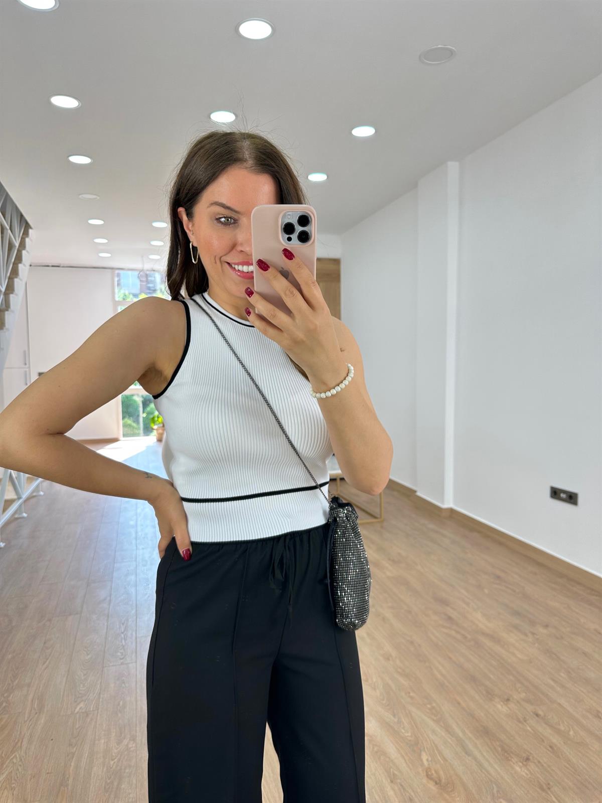 Dilvin Bisiklet Yaka Fitilli Triko-Beyaz