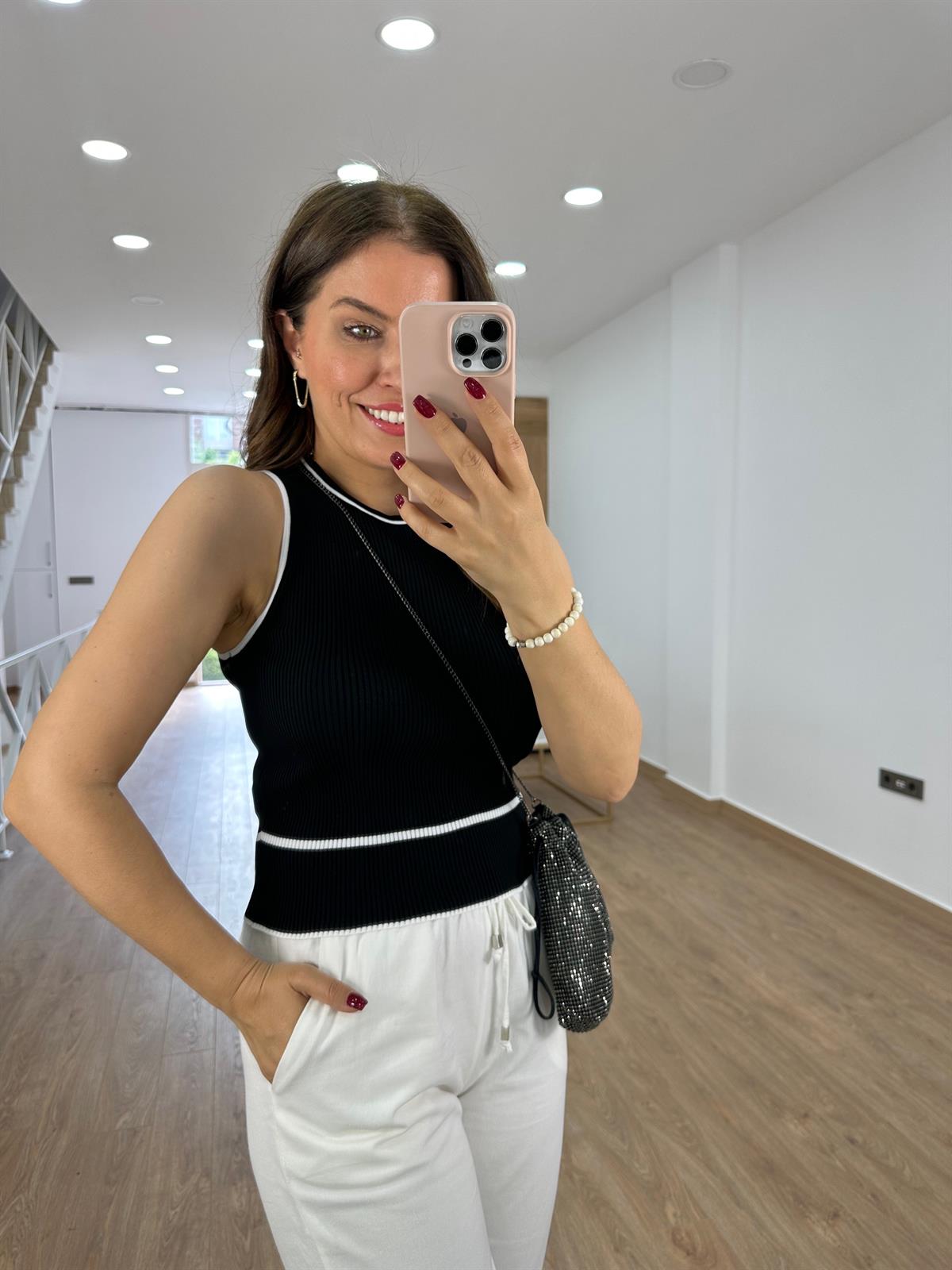 Dilvin Bisiklet Yaka Fitilli Triko-Siyah