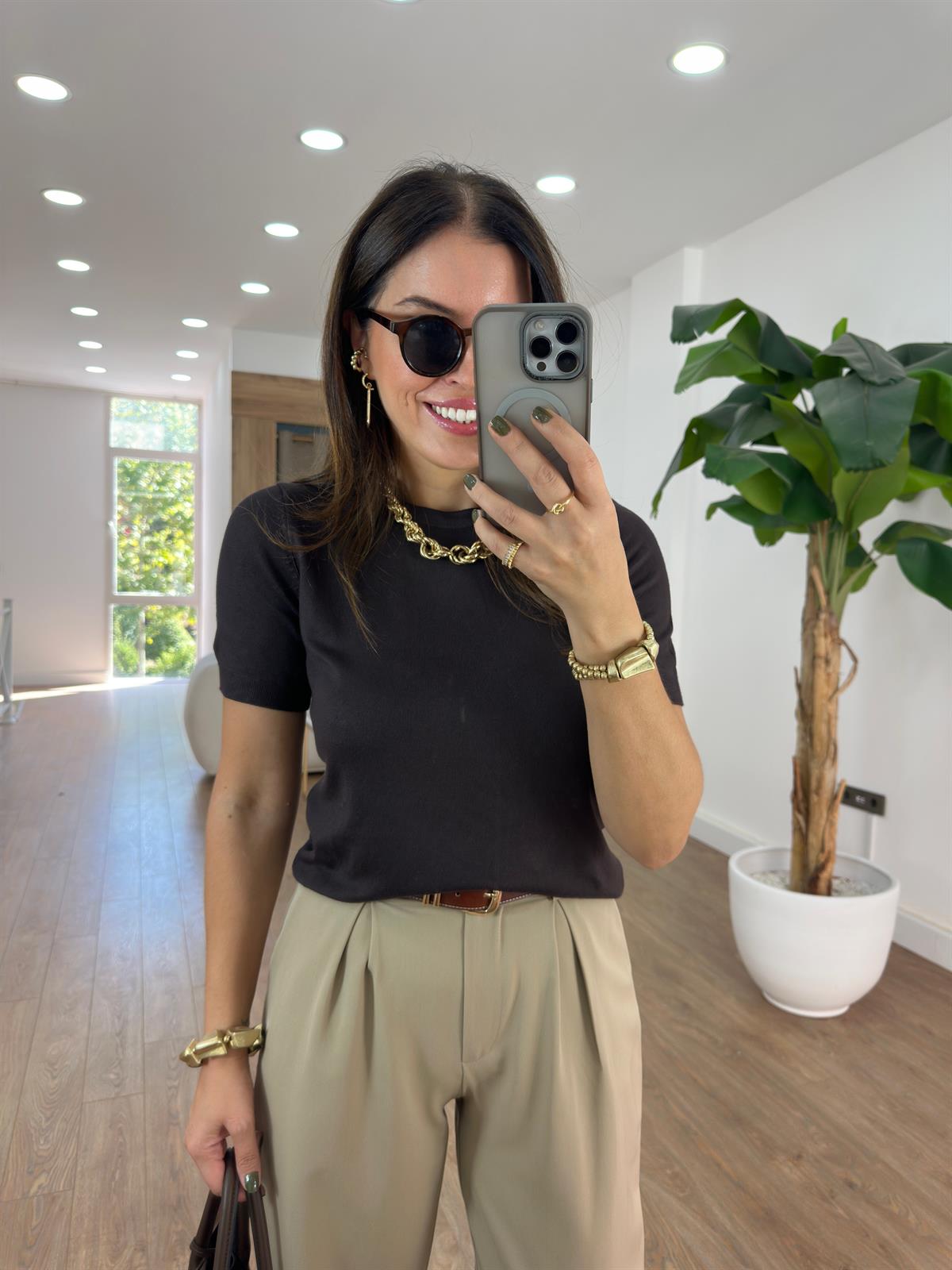 Dilvin Bisiklet Yaka Kısa Kol Basic Triko Bluz - Kahverengi