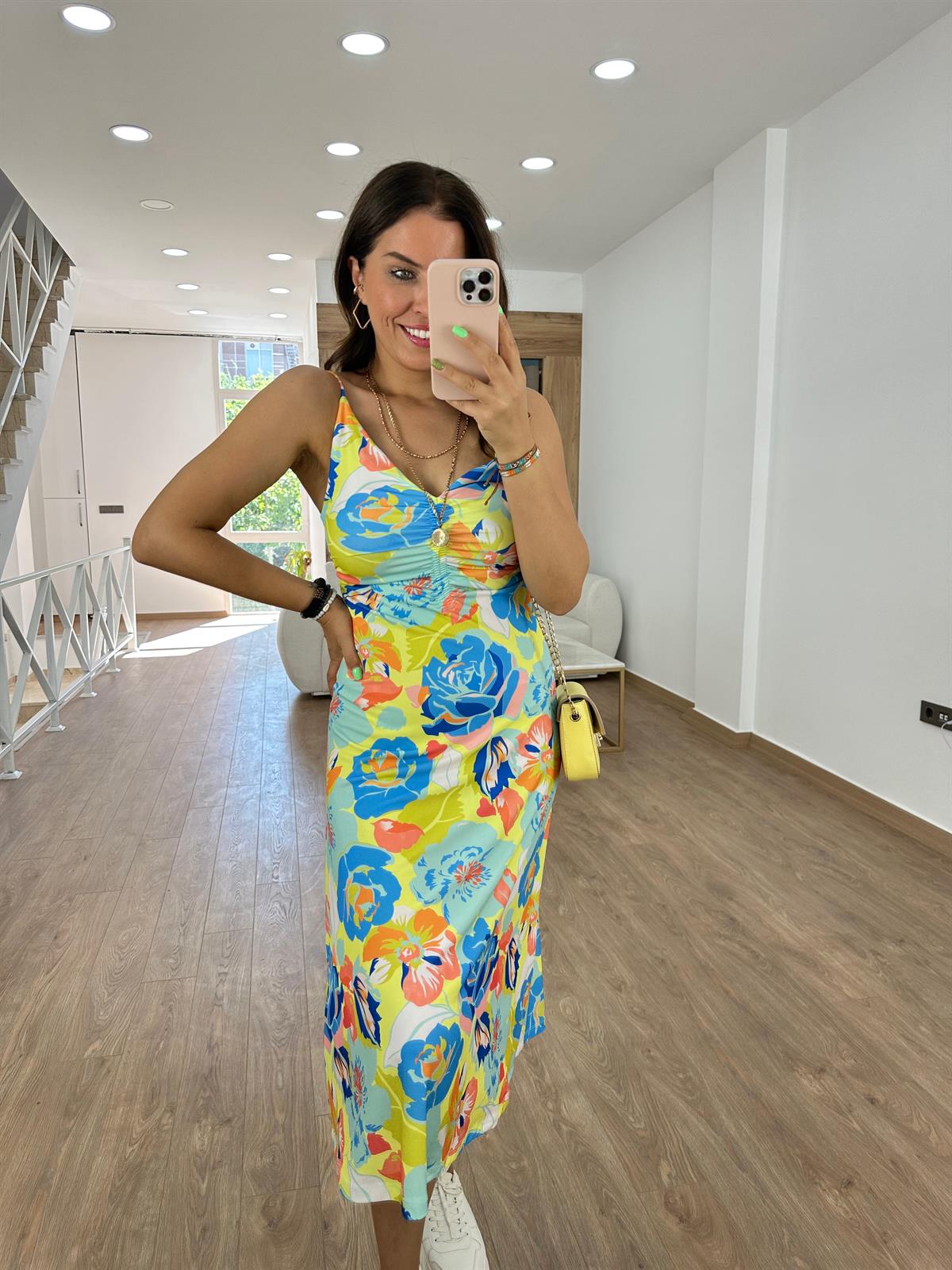 Dilvin Büzgülü Çiçek Desen Elbise