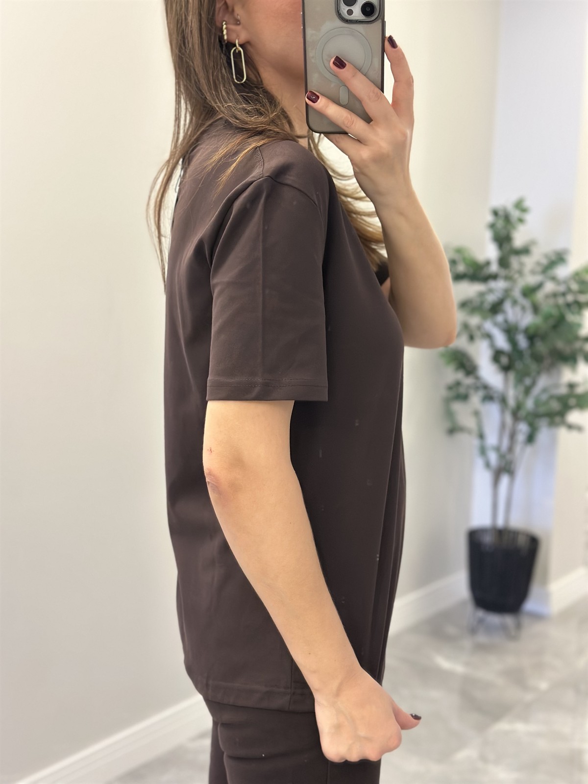 Dilvin Dekoratif Yaka Basic Tshirt - Kahverengi