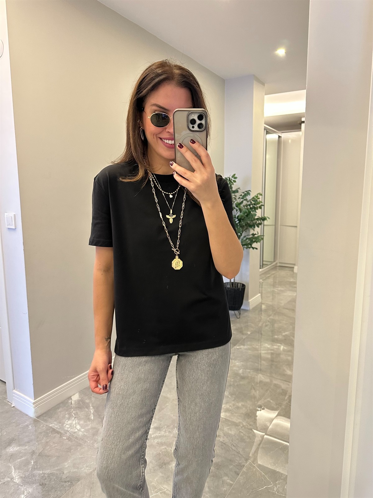 Dilvin Dekoratif Yaka Basic Tshirt - Siyah