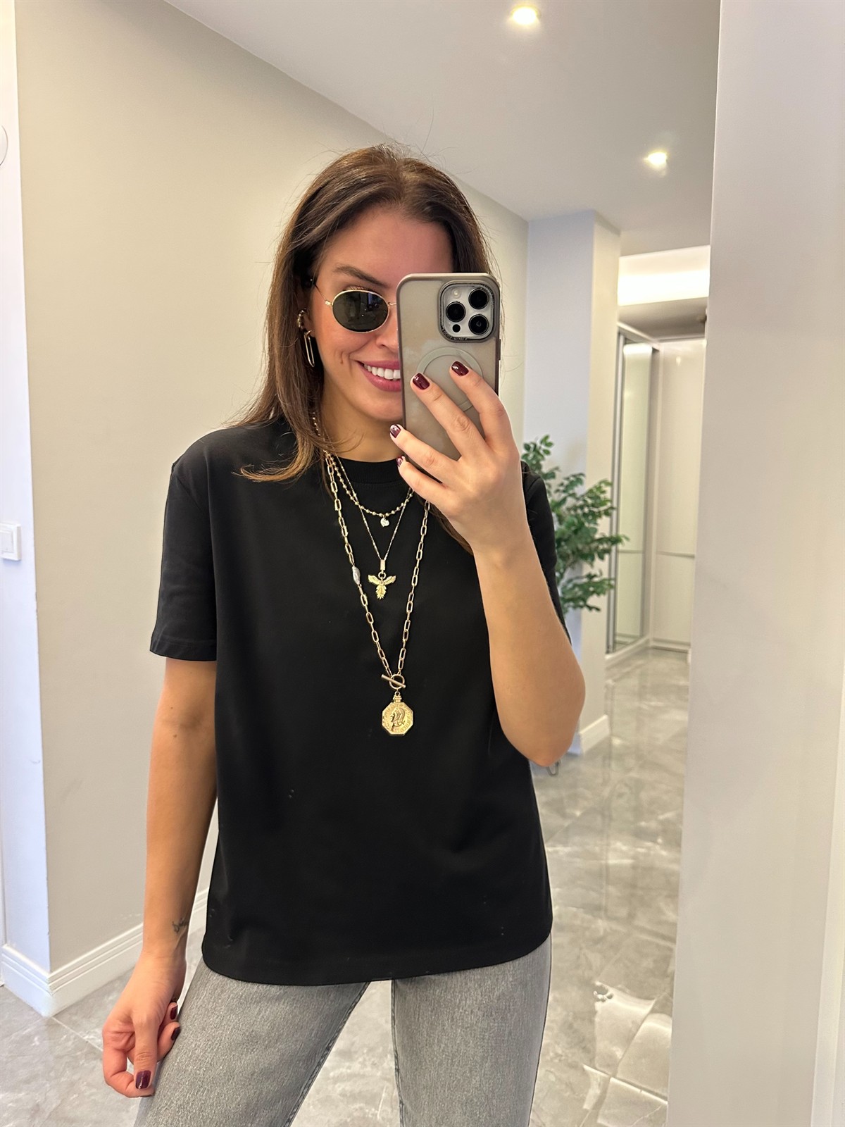 Dilvin Dekoratif Yaka Basic Tshirt - Siyah