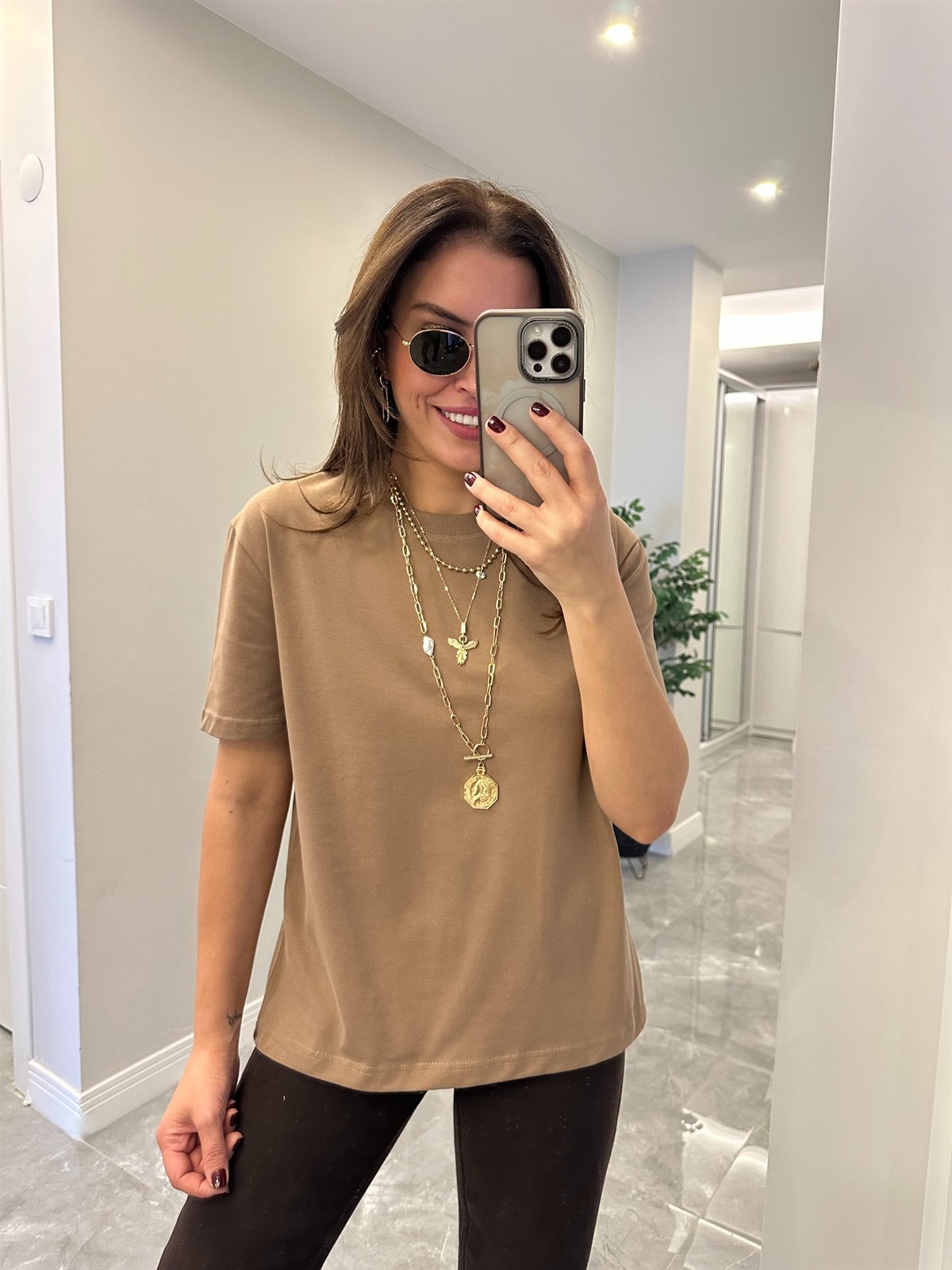 Dilvin Dekoratif Yaka Basic Tshirt - Vizon