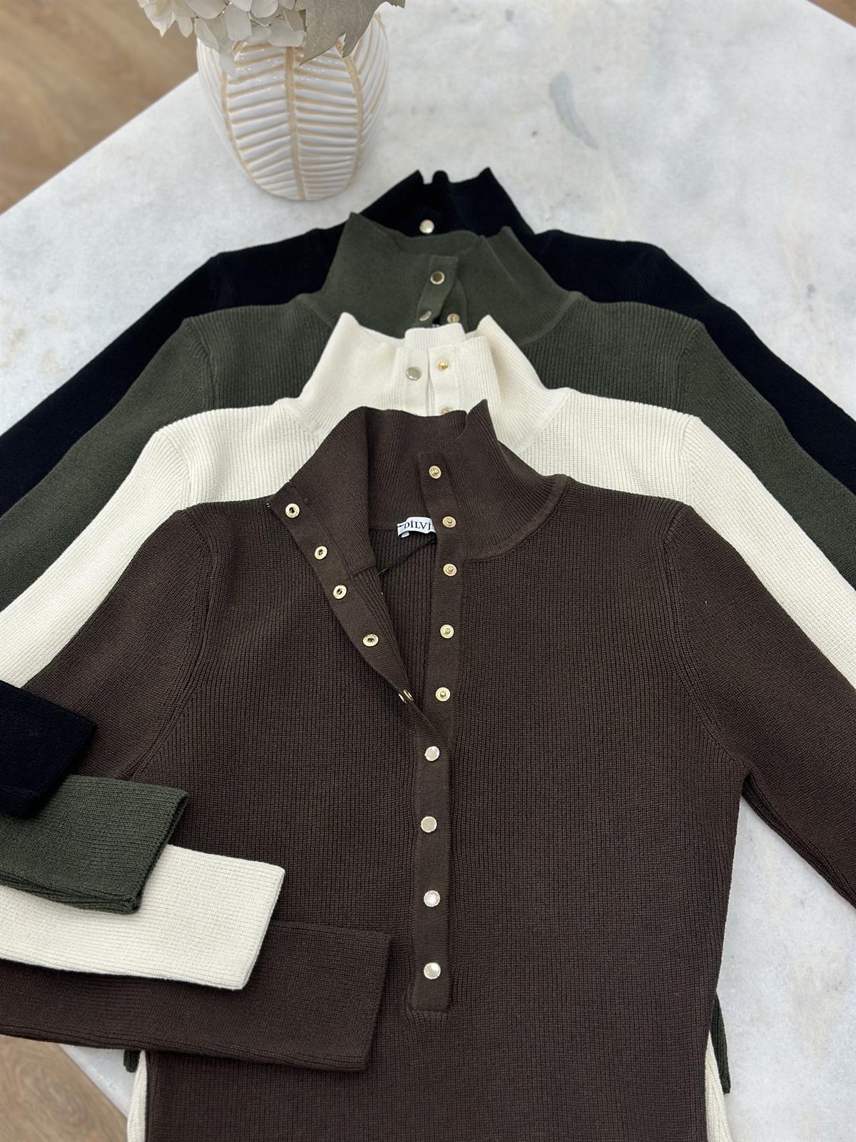 Dilvin Dik Yaka Çıtçıtlı Triko Kazak - Ekru