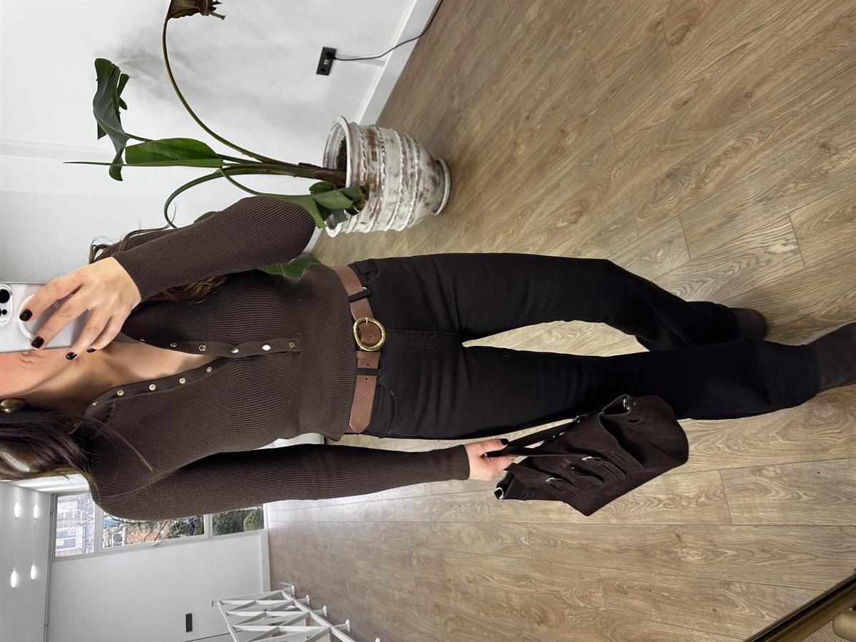 Dilvin Dik Yaka Çıtçıtlı Triko Kazak - Kahve