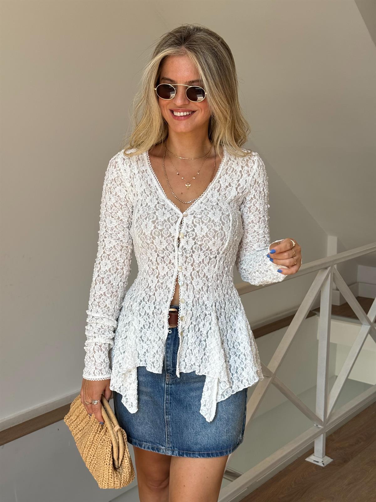 Dilvin Düğmeli Peplum Dantel Hırka - Beyaz