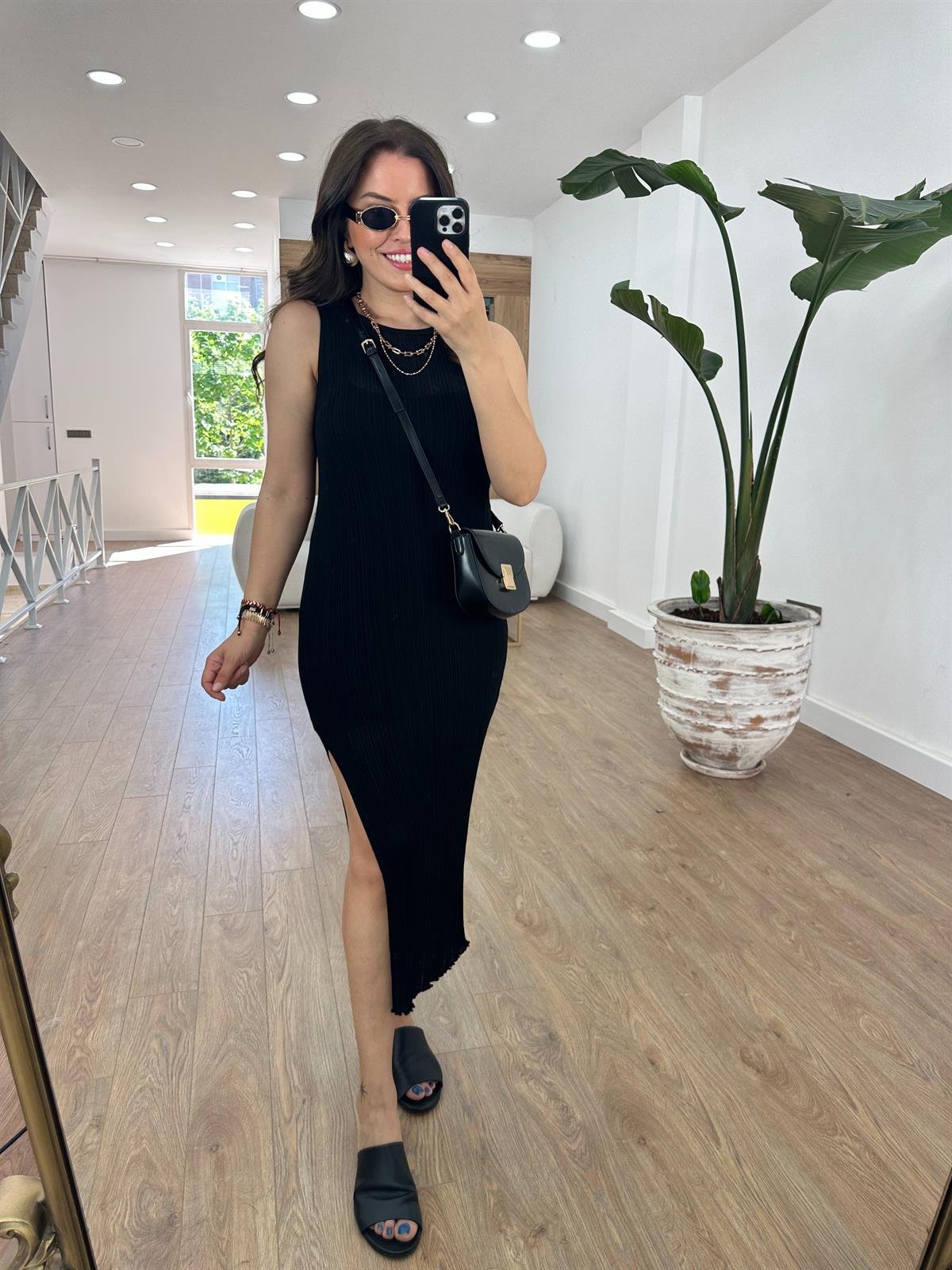 Dilvin Fitilli Astarlı Yırtmaç Detaylı İnce Triko Elbise