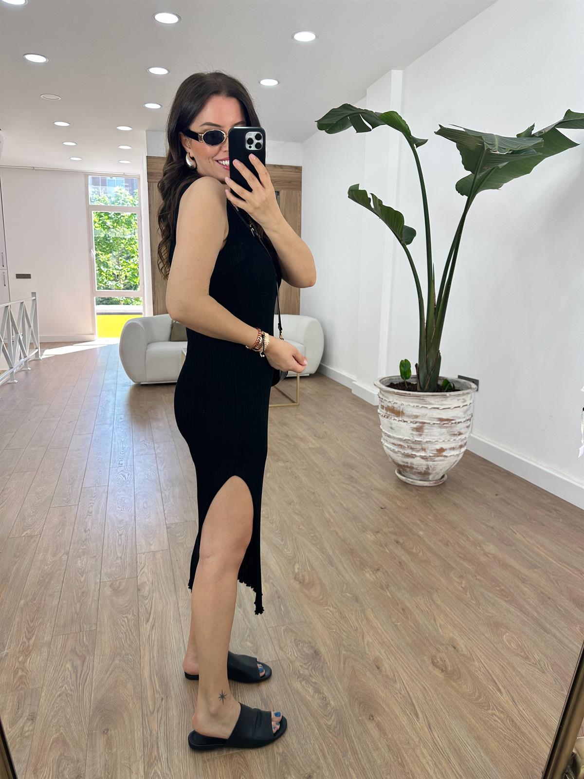 Dilvin Fitilli Astarlı Yırtmaç Detaylı İnce Triko Elbise