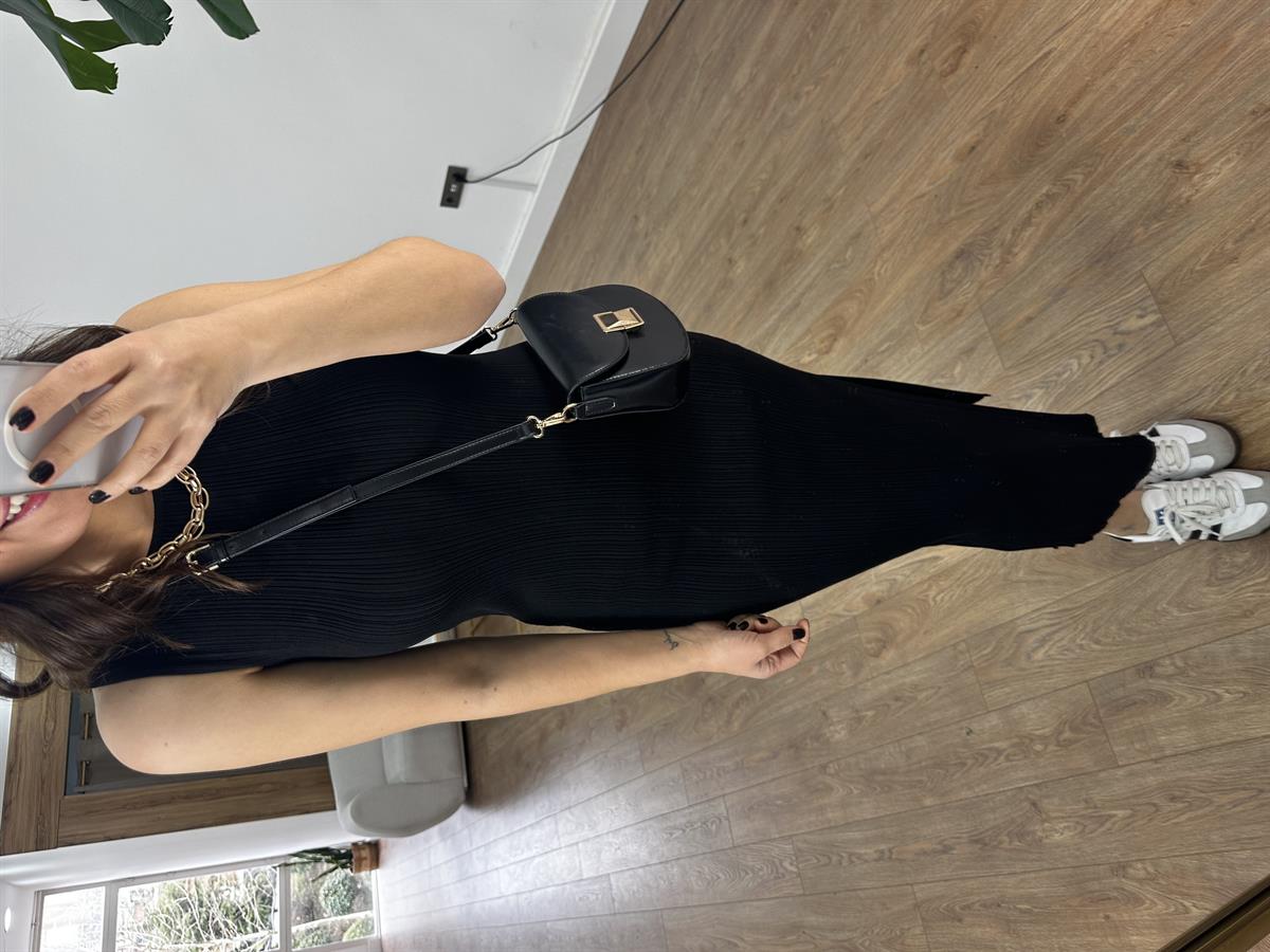 Dilvin Kayık Yaka Fitili Triko Elbise - Siyah