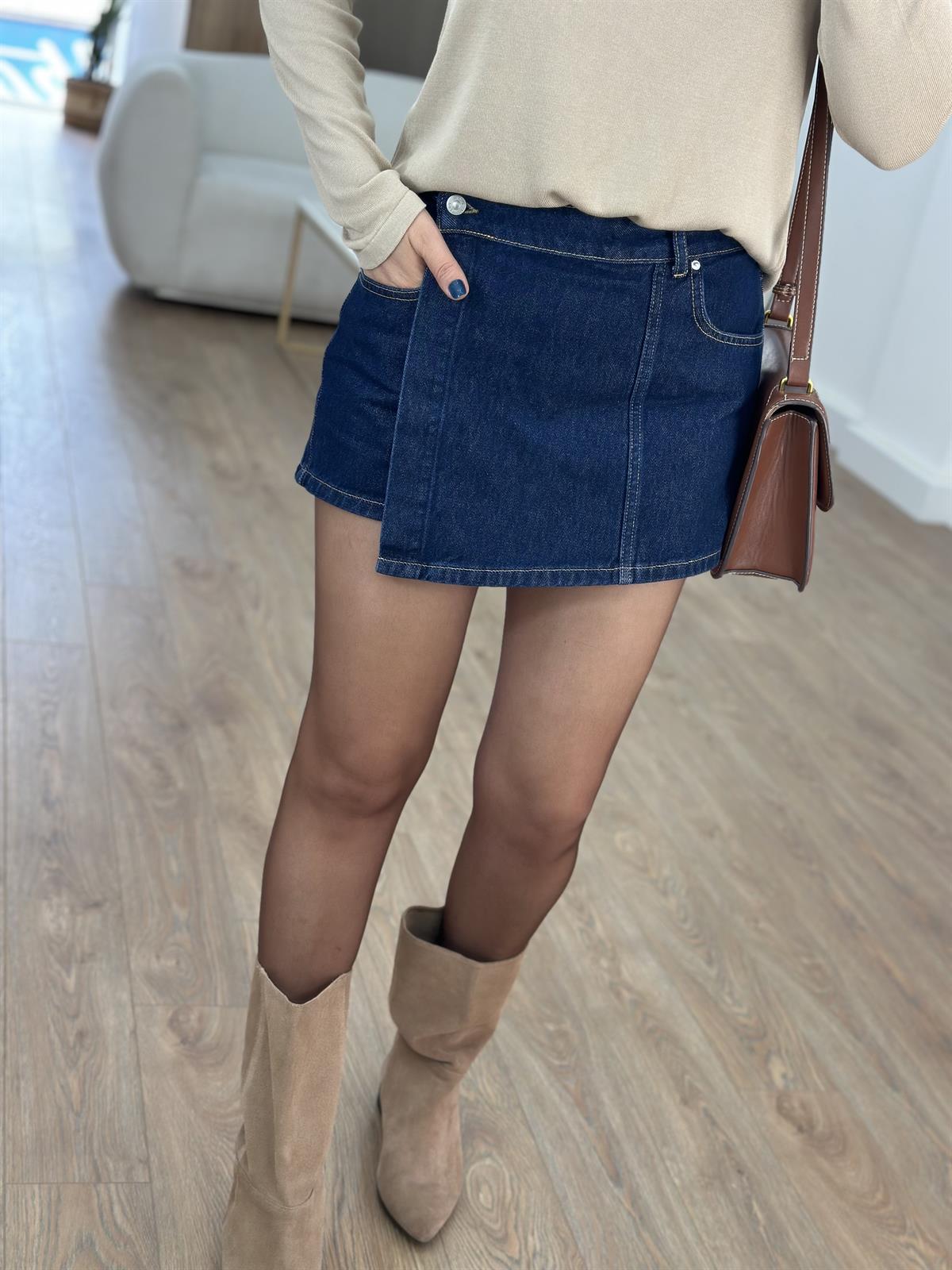 Dilvin Önü Parçalı Şort Etek 