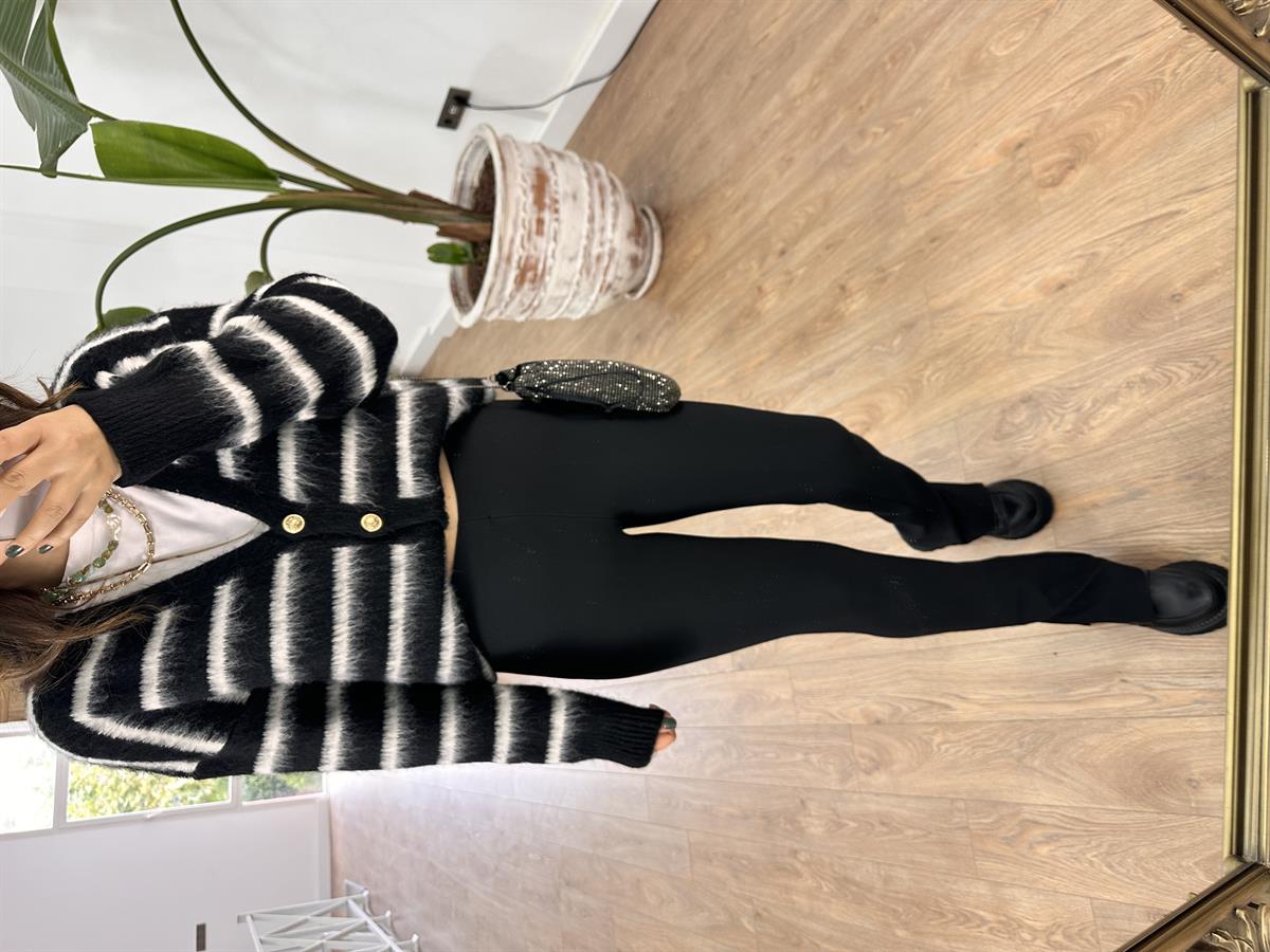 Dilvin Paçası Yırtmaçlı Ottoman Tayt 