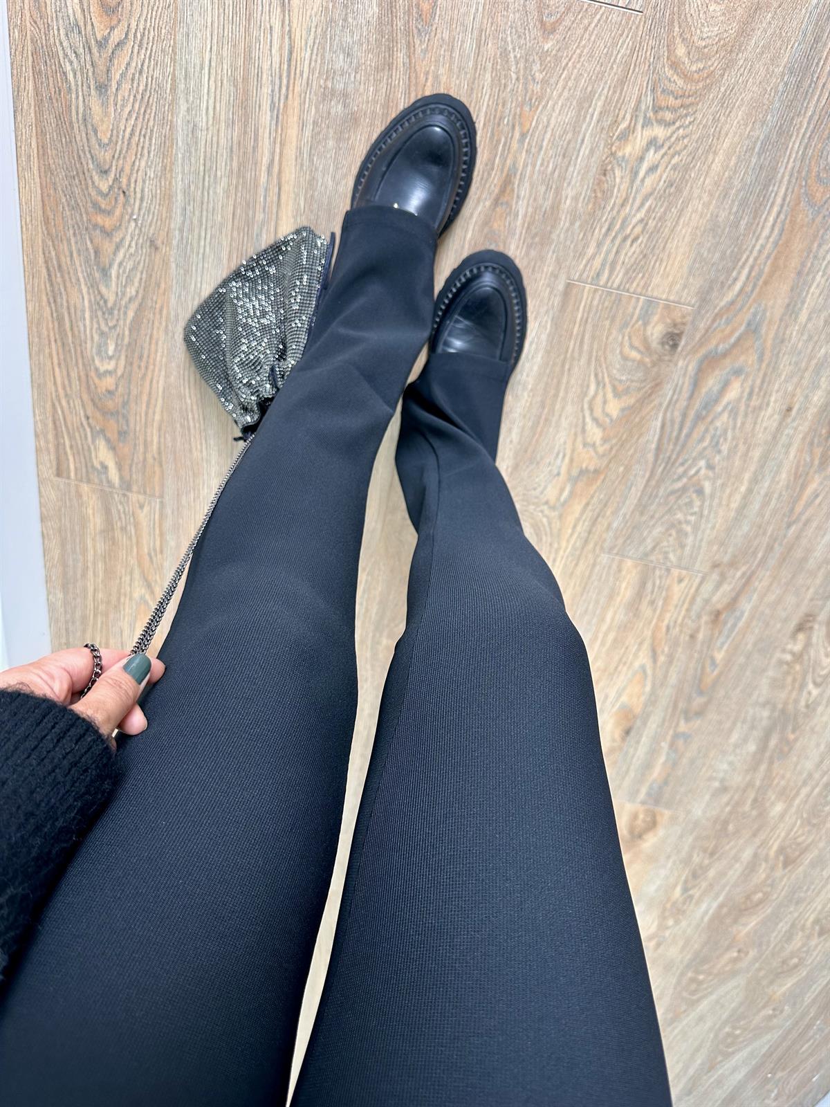 Dilvin Paçası Yırtmaçlı Ottoman Tayt 