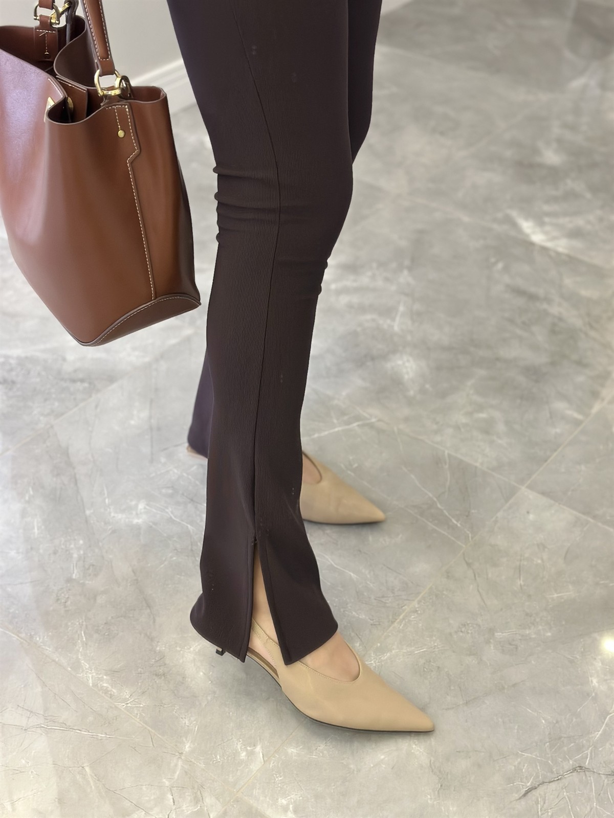 Dilvin Paçası Yırtmaçlı Ottoman Tayt - Kahverengi