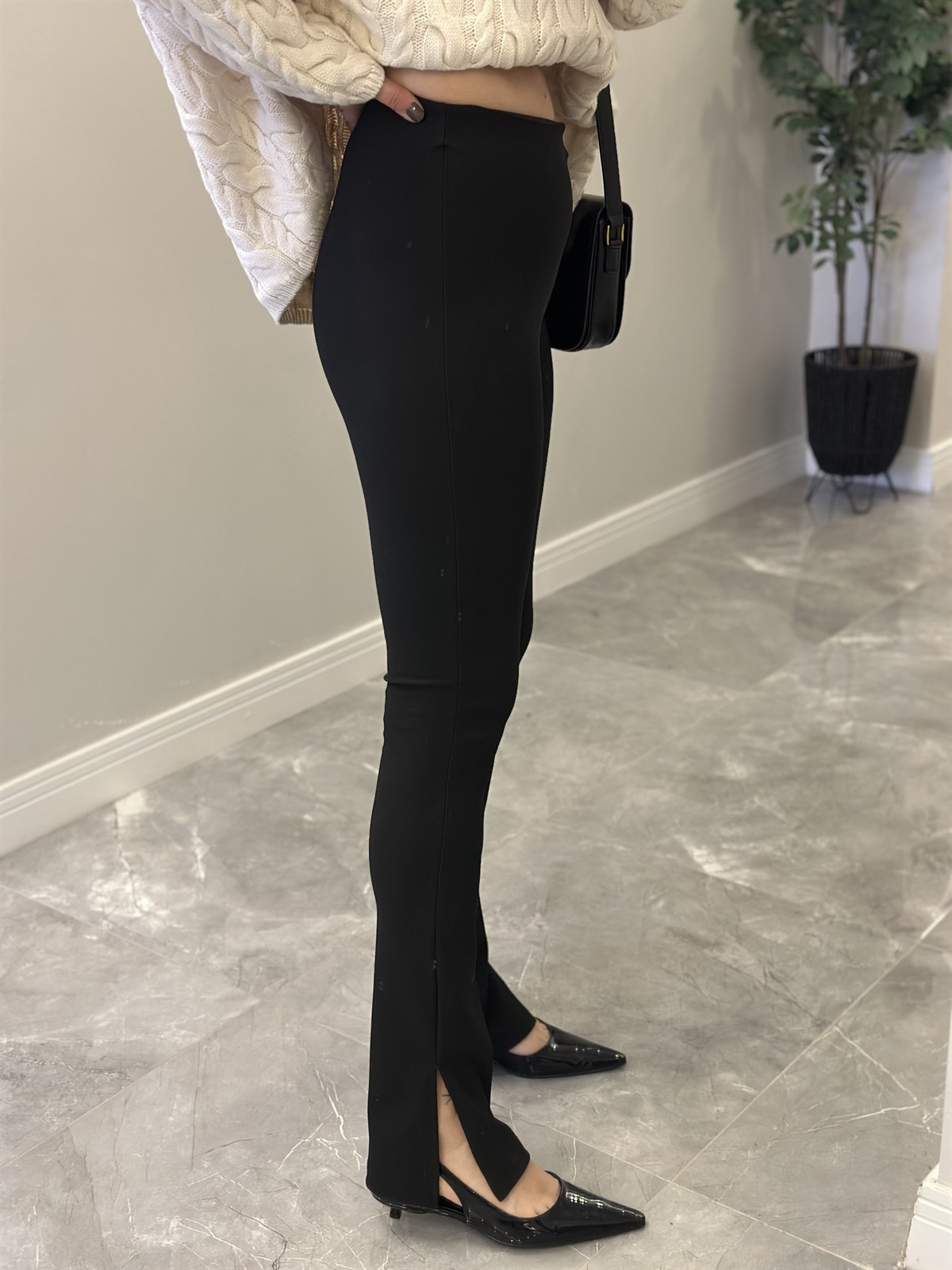 Dilvin Paçası Yırtmaçlı Ottoman Tayt - Siyah