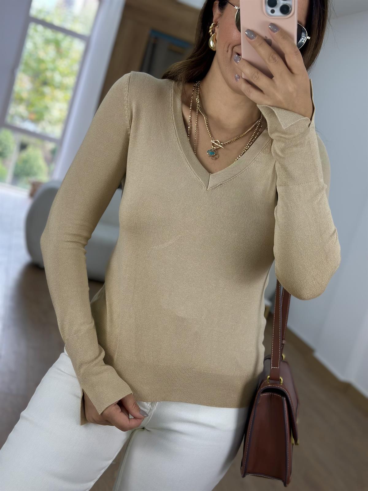 Dilvin V Yaka Kolu Yırtmaçlı Triko-Bej