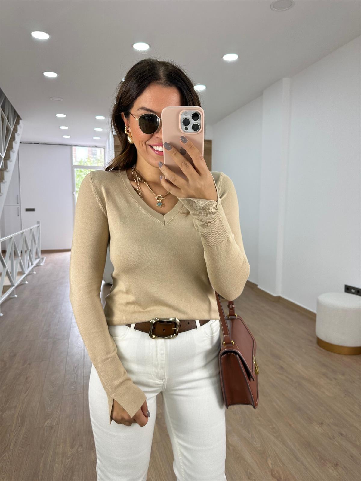 Dilvin V Yaka Kolu Yırtmaçlı Triko-Bej