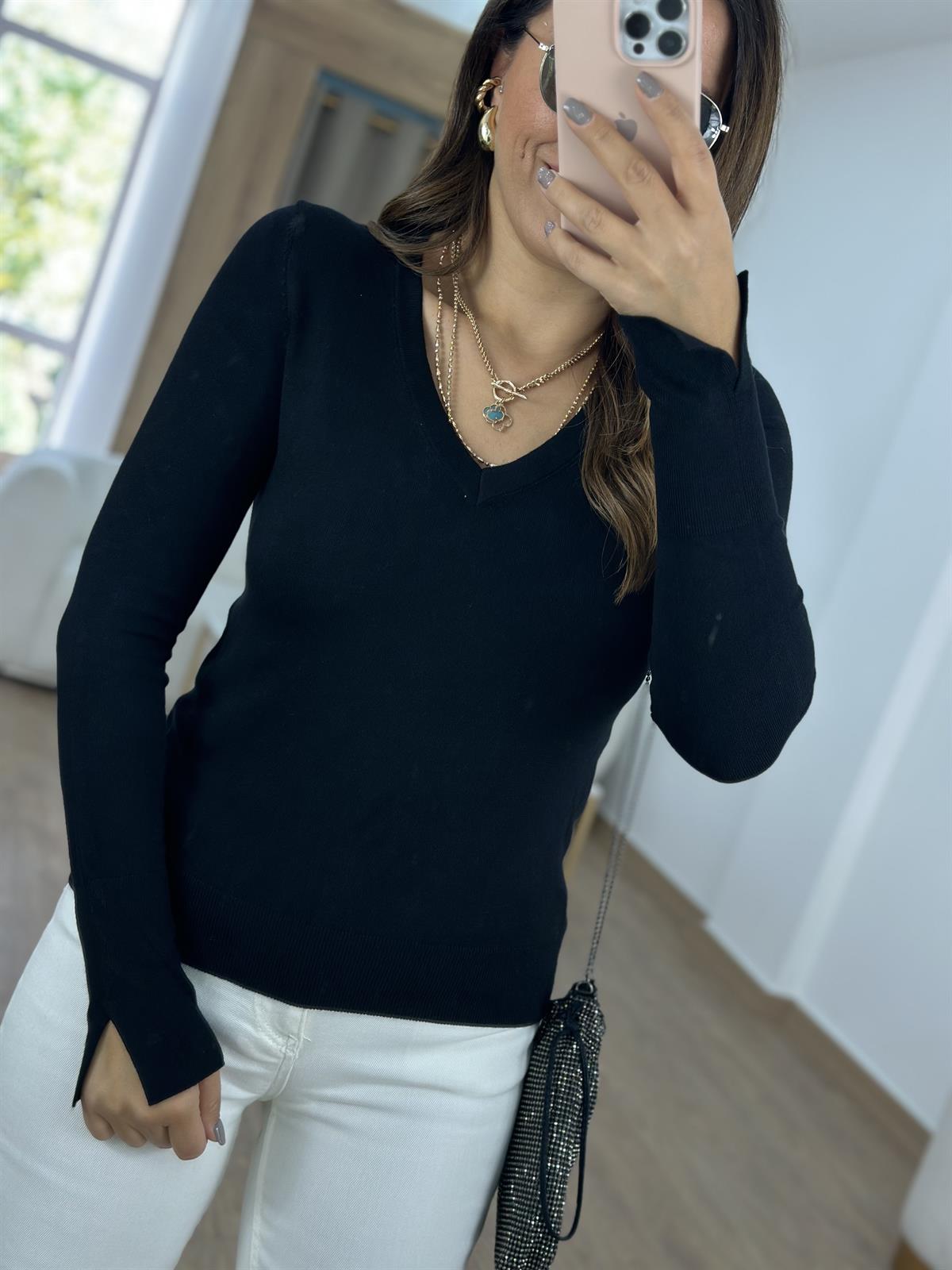 Dilvin V Yaka Kolu Yırtmaçlı Triko-Siyah