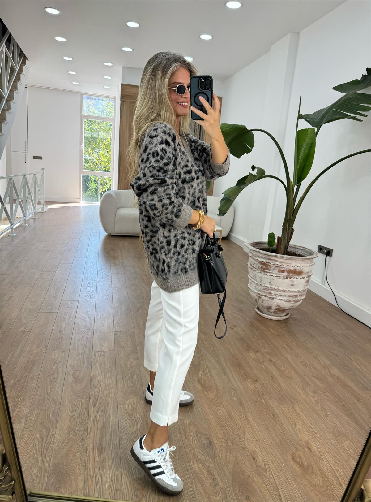 Dilvin V Yaka Leopar Şardonlu Triko Hırka 