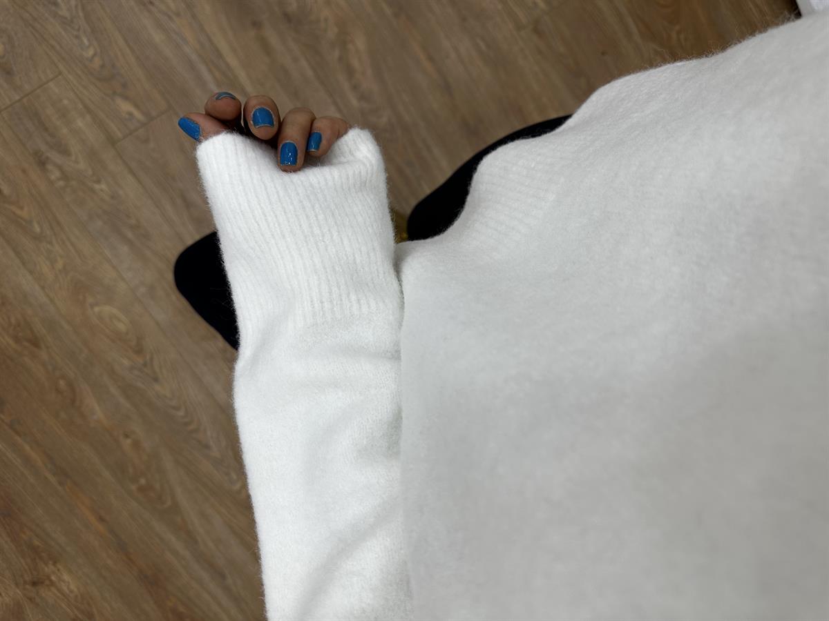 Dilvin V Yaka Yumuşak Dokulu Kazak